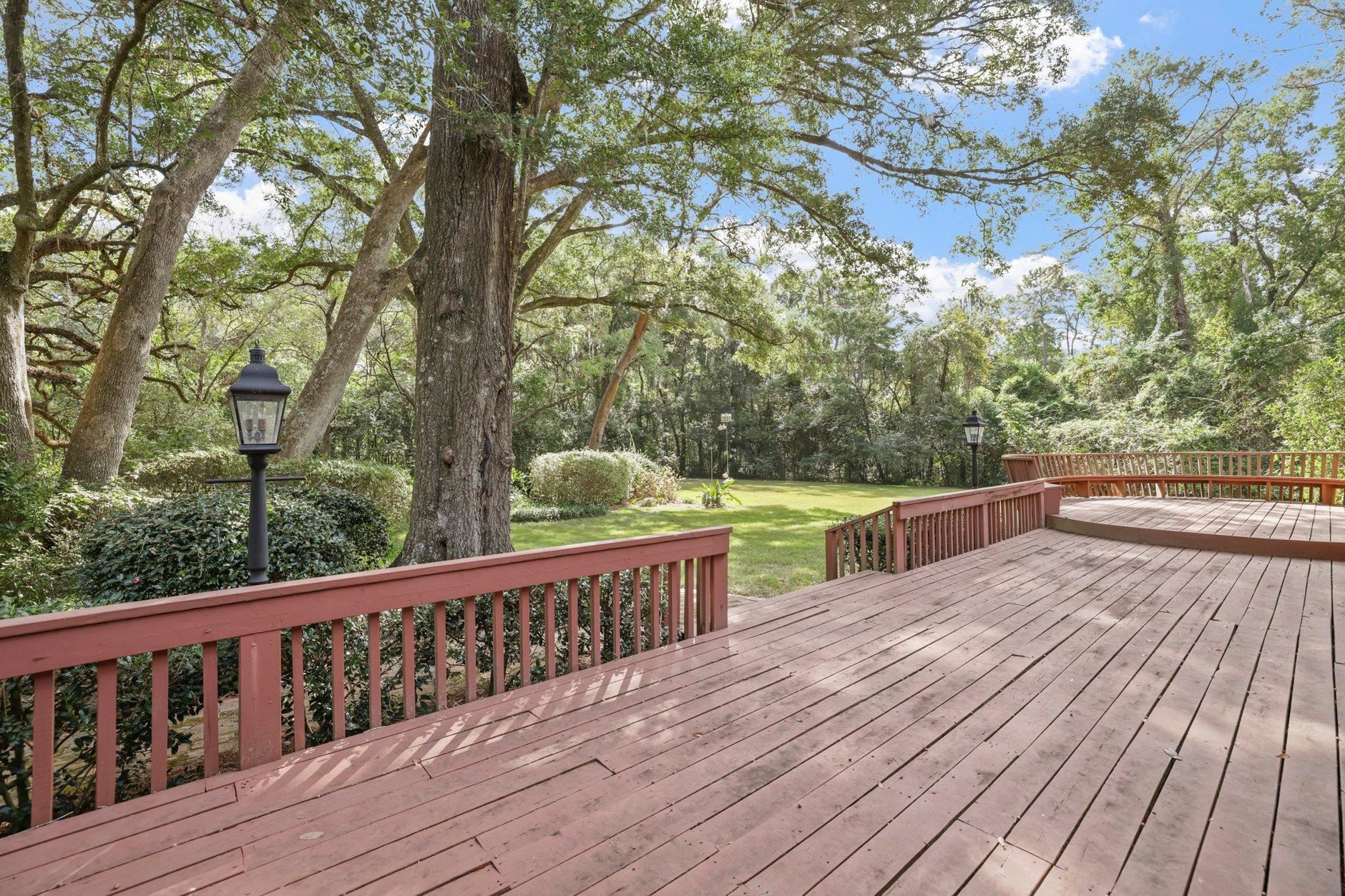 3411 Deer Lane Drive