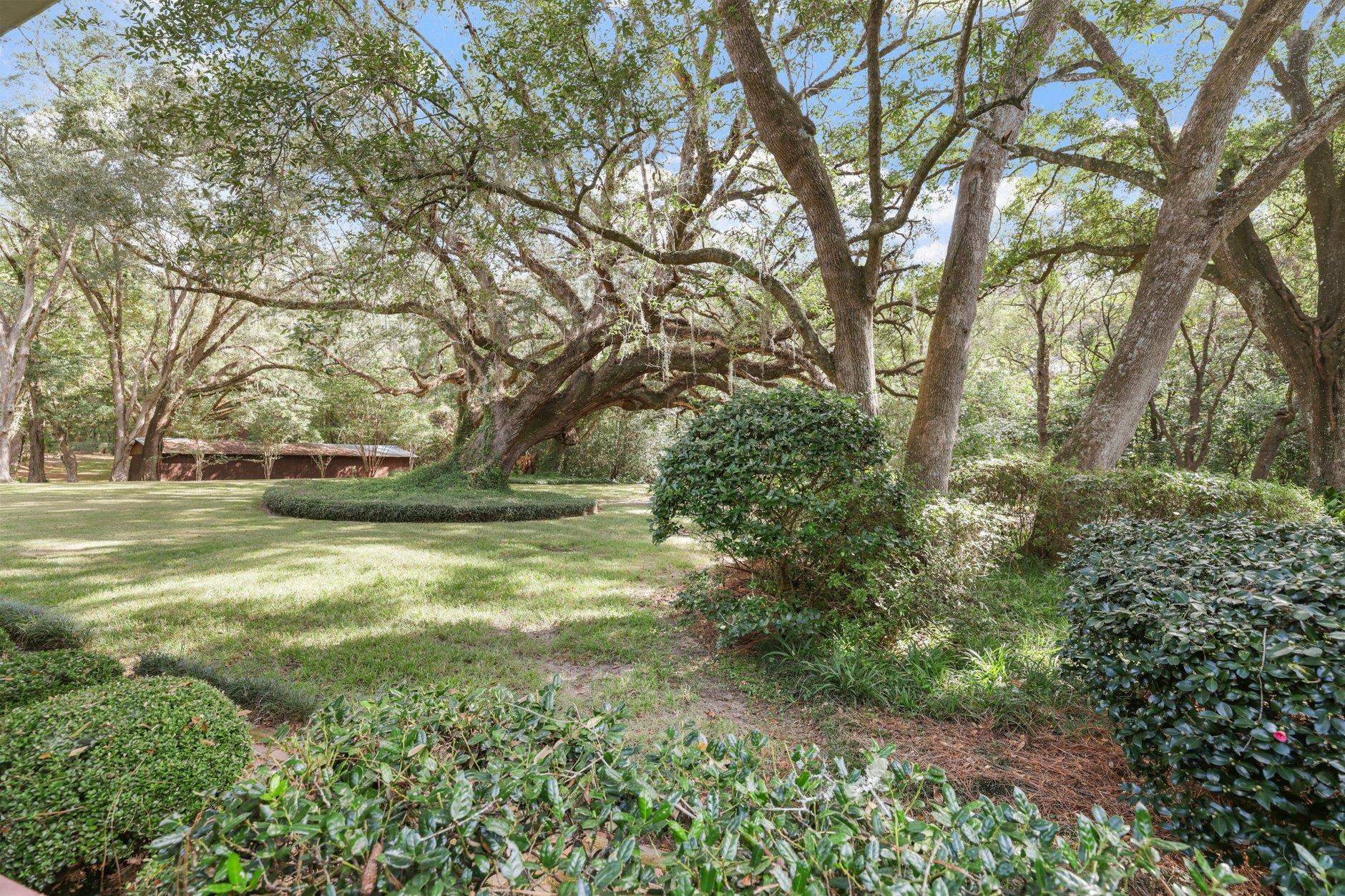 3411 Deer Lane Drive