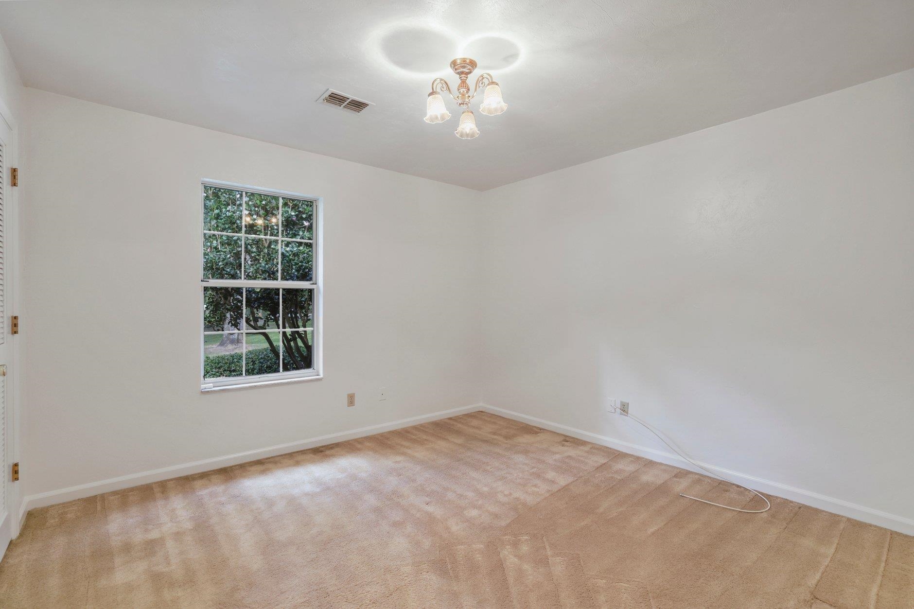 3411 Deer Lane Drive