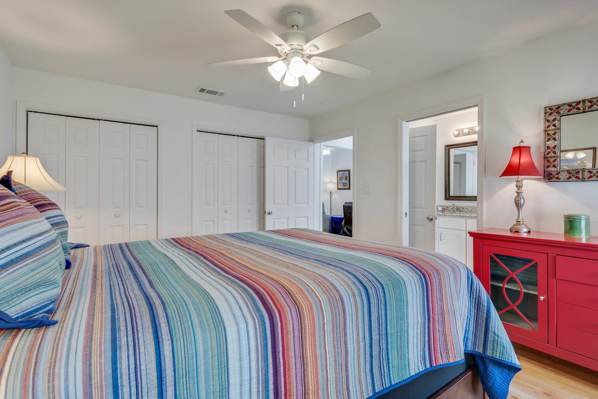 2711 Laurelwood Lane