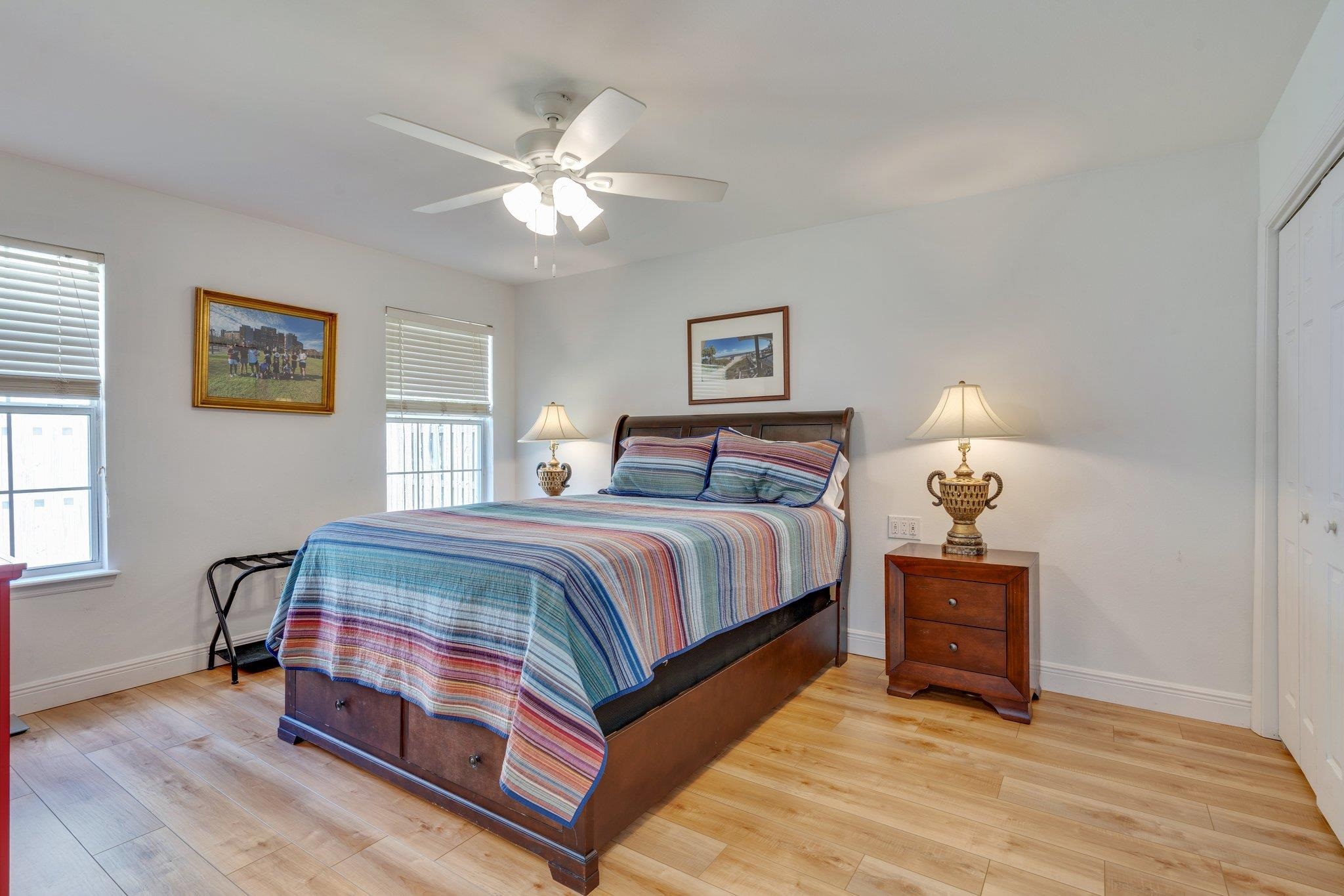 2711 Laurelwood Lane