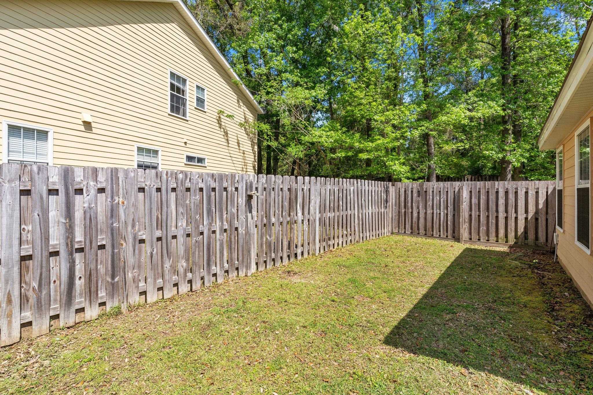 2711 Laurelwood Lane