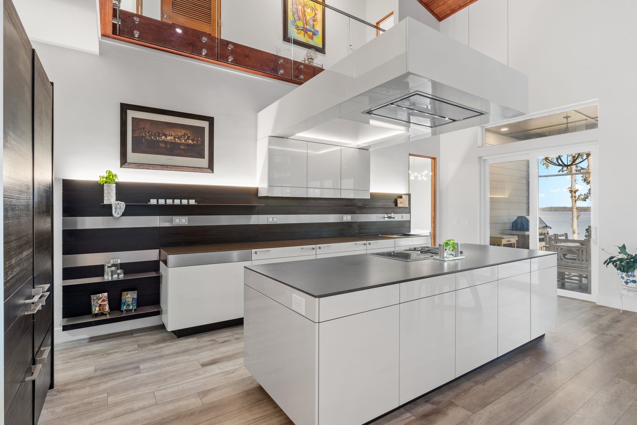 1007 Williams Landing Road