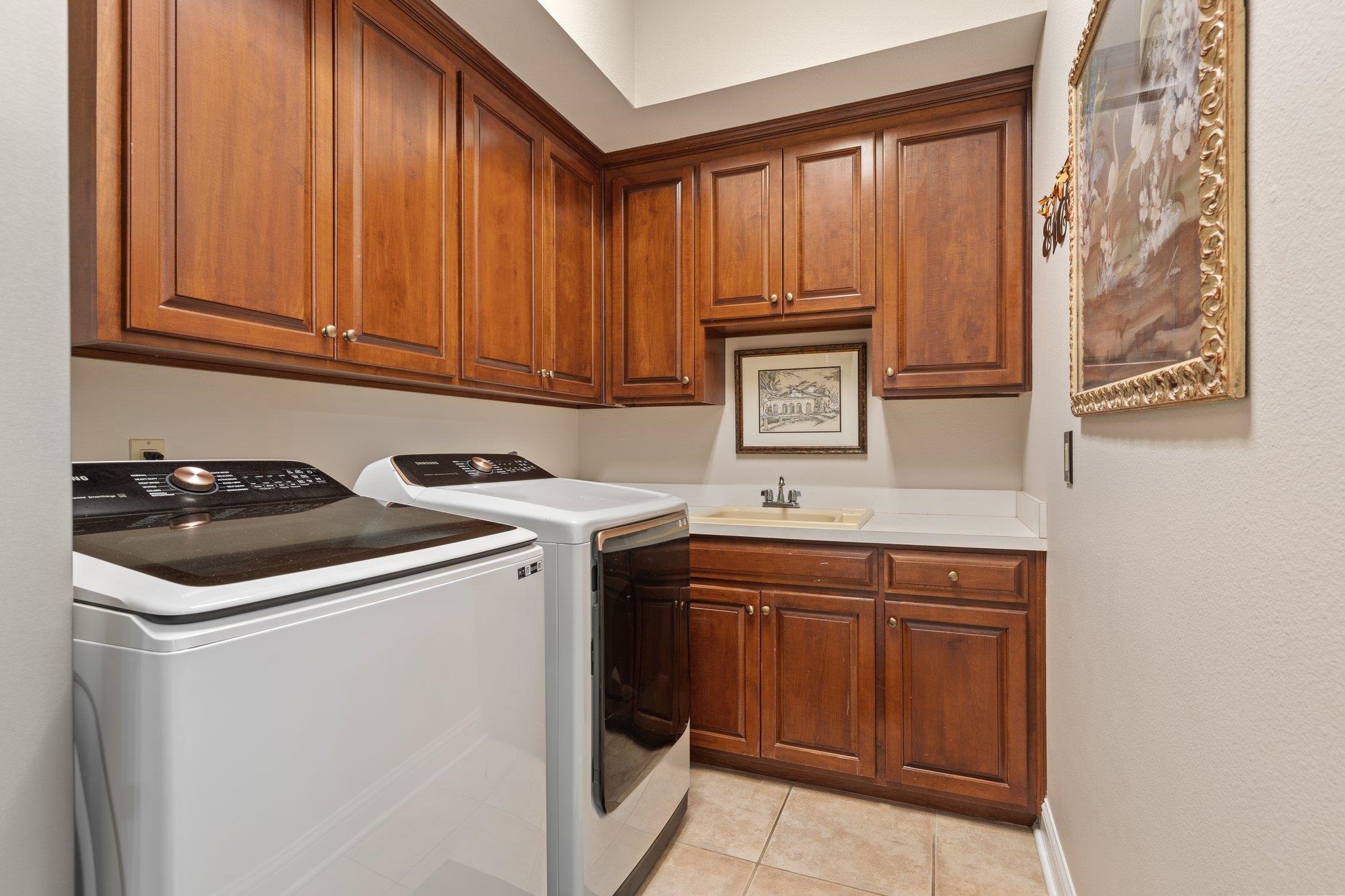 9011 Winged Foot Drive