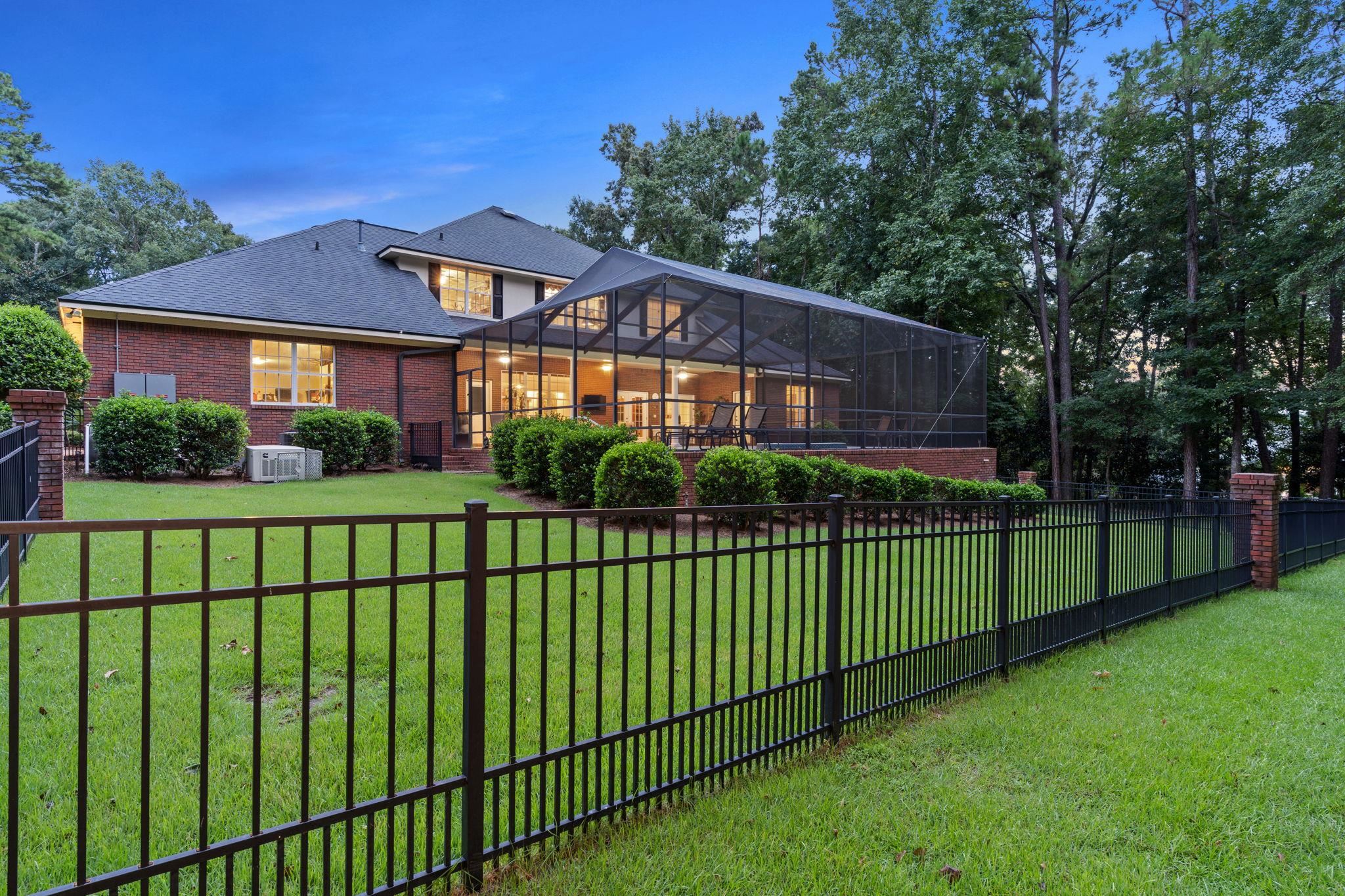 9011 Winged Foot Drive