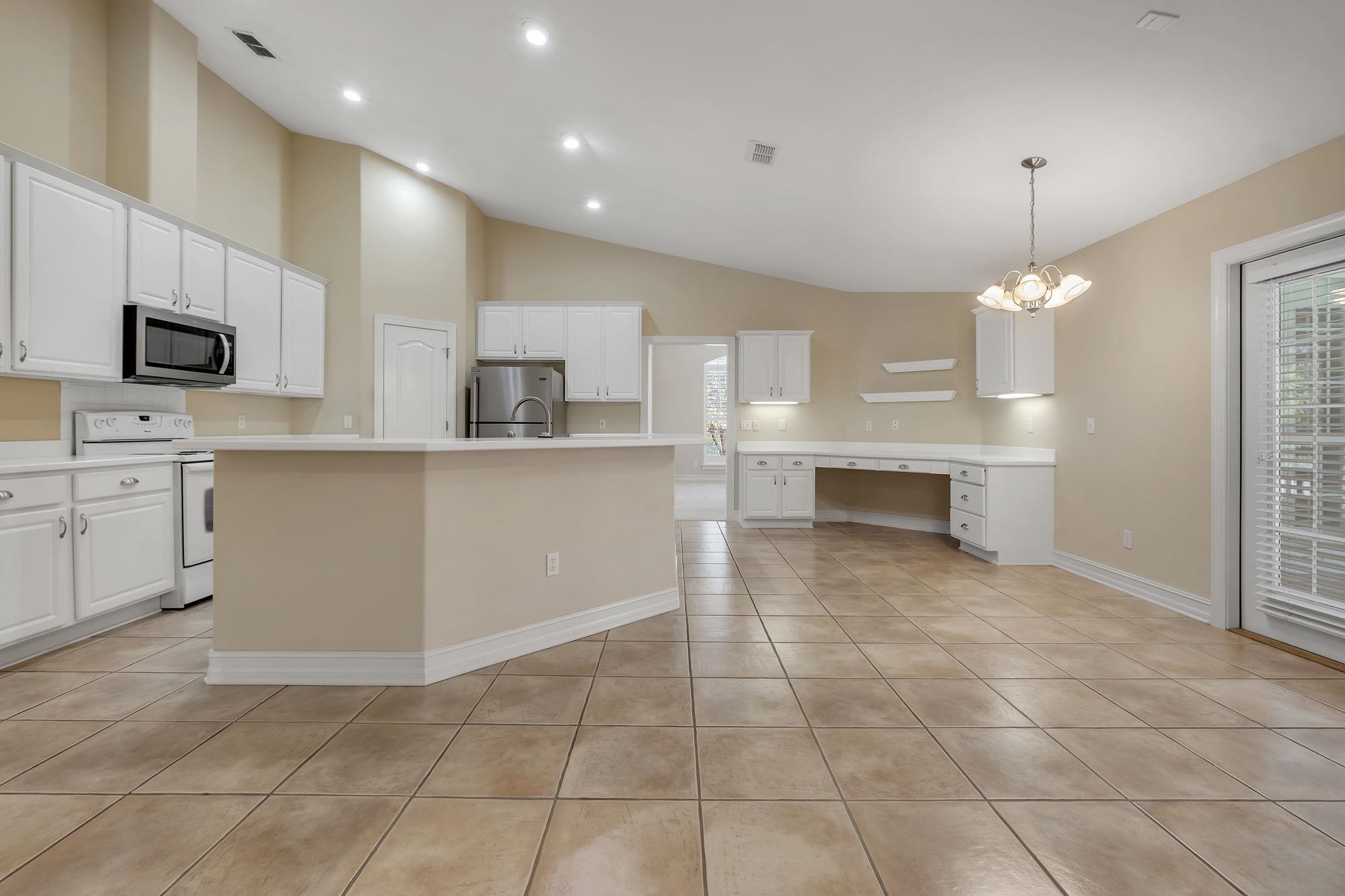 1335 Conservancy Drive East