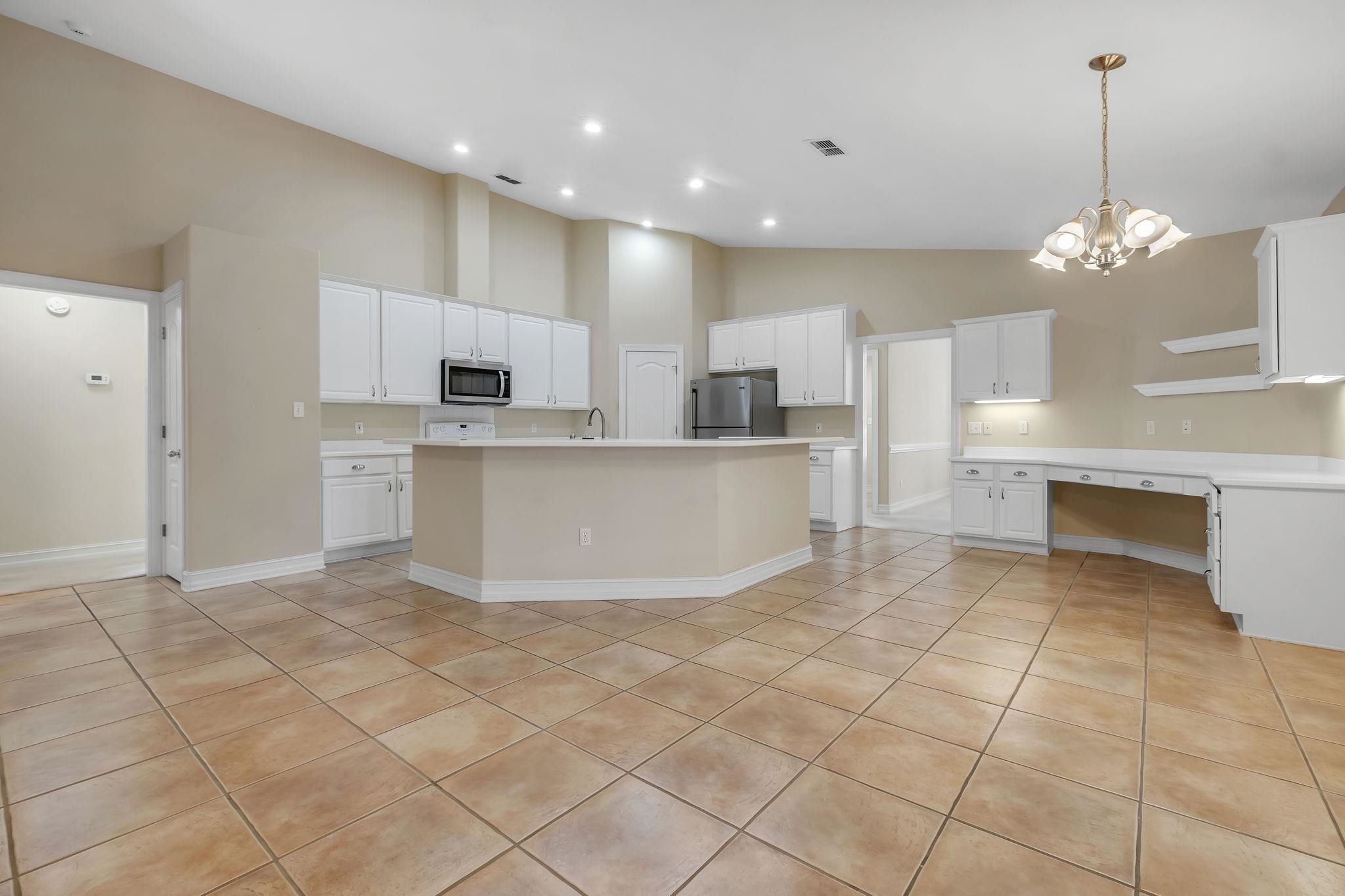 1335 Conservancy Drive East