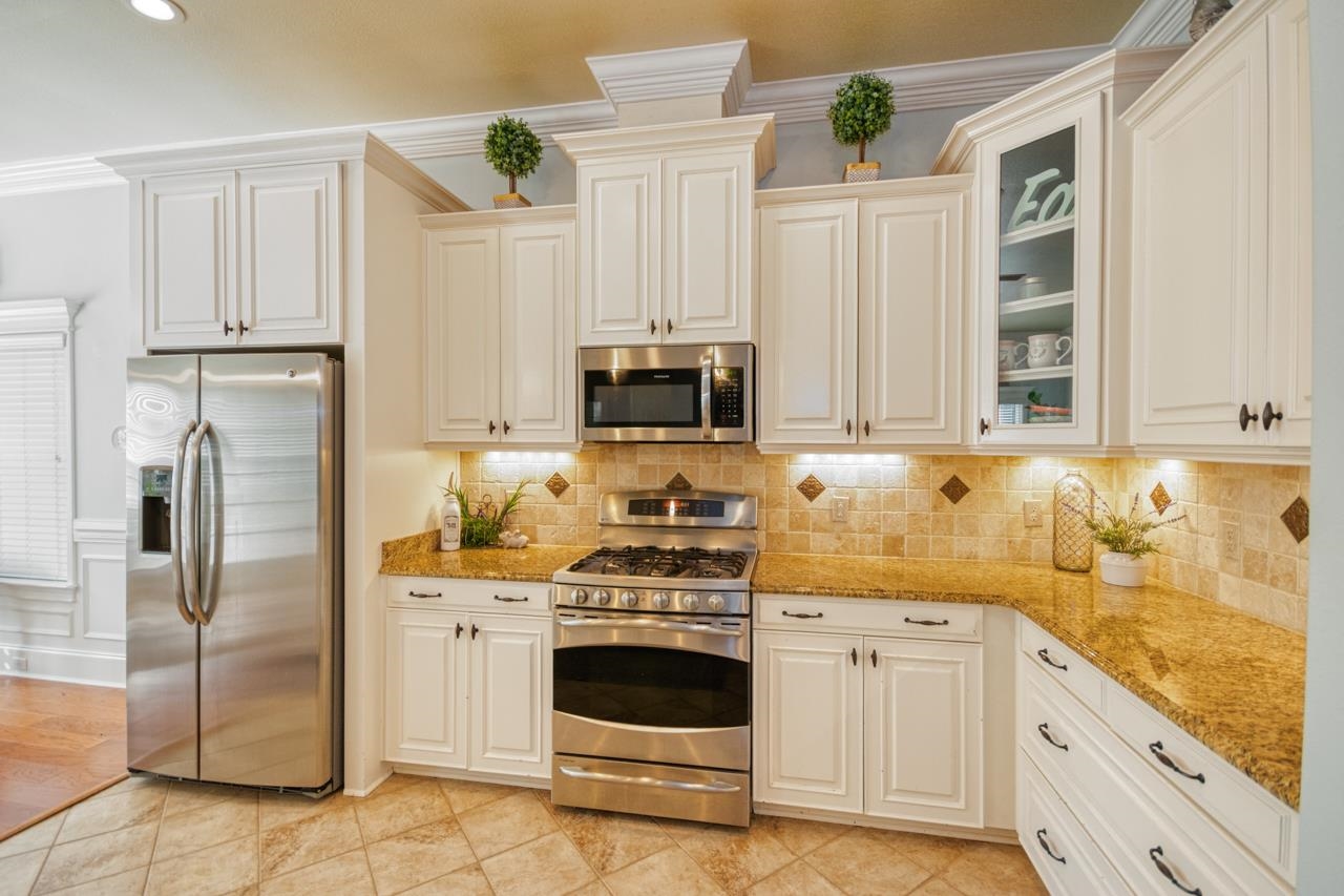 3317 Harbor Club Drive