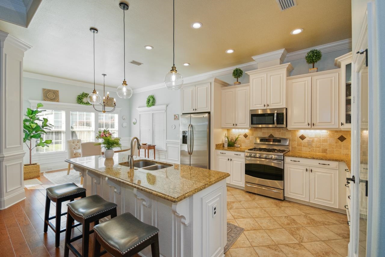 3317 Harbor Club Drive