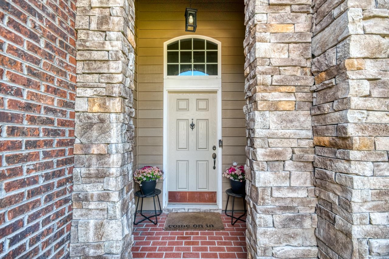 3317 Harbor Club Drive