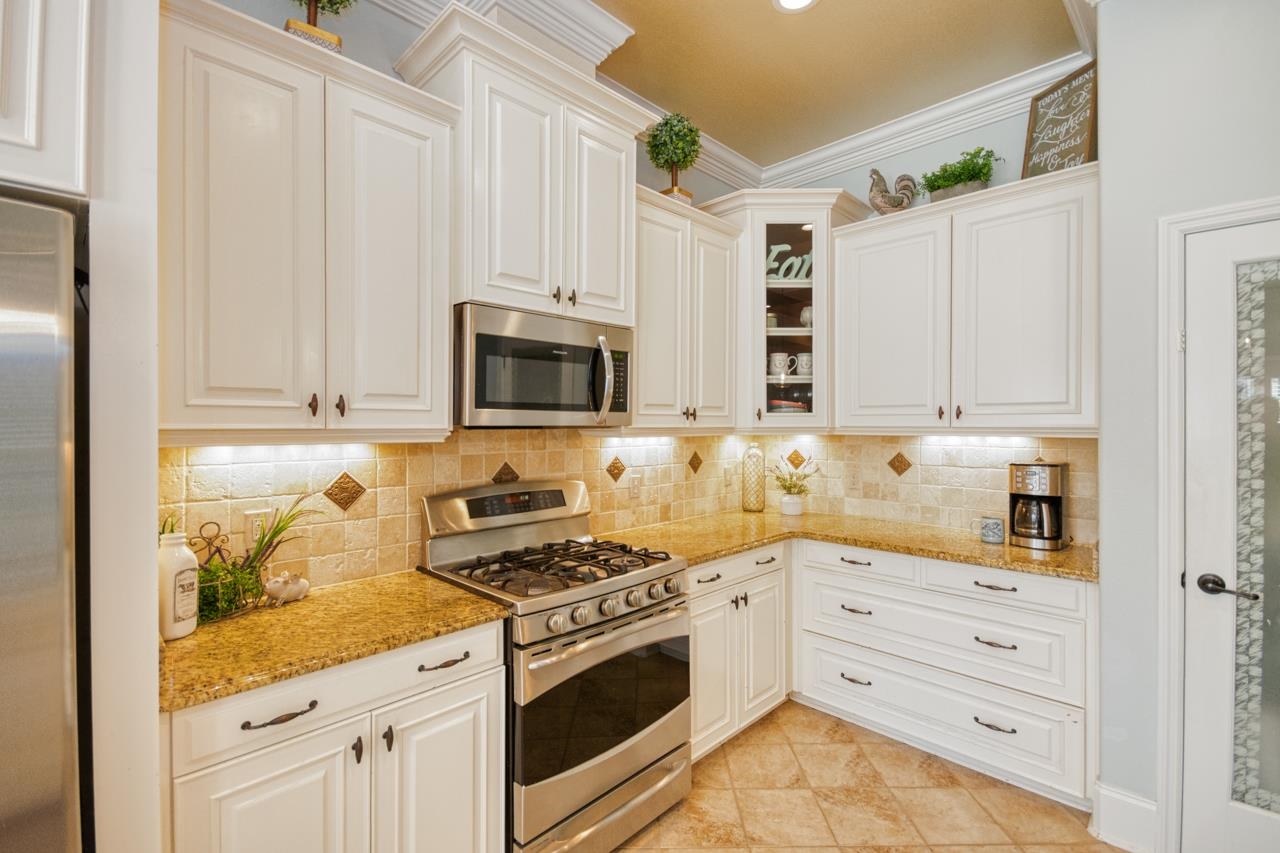 3317 Harbor Club Drive