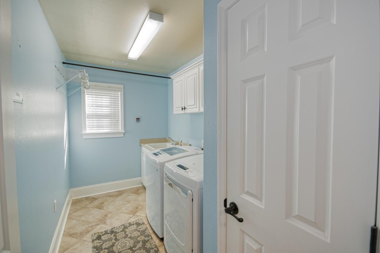 3317 Harbor Club Drive