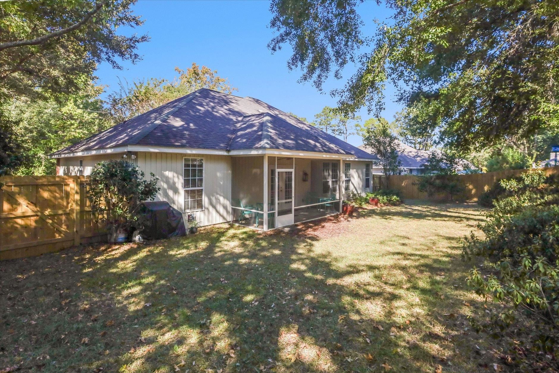1221 Richview Road