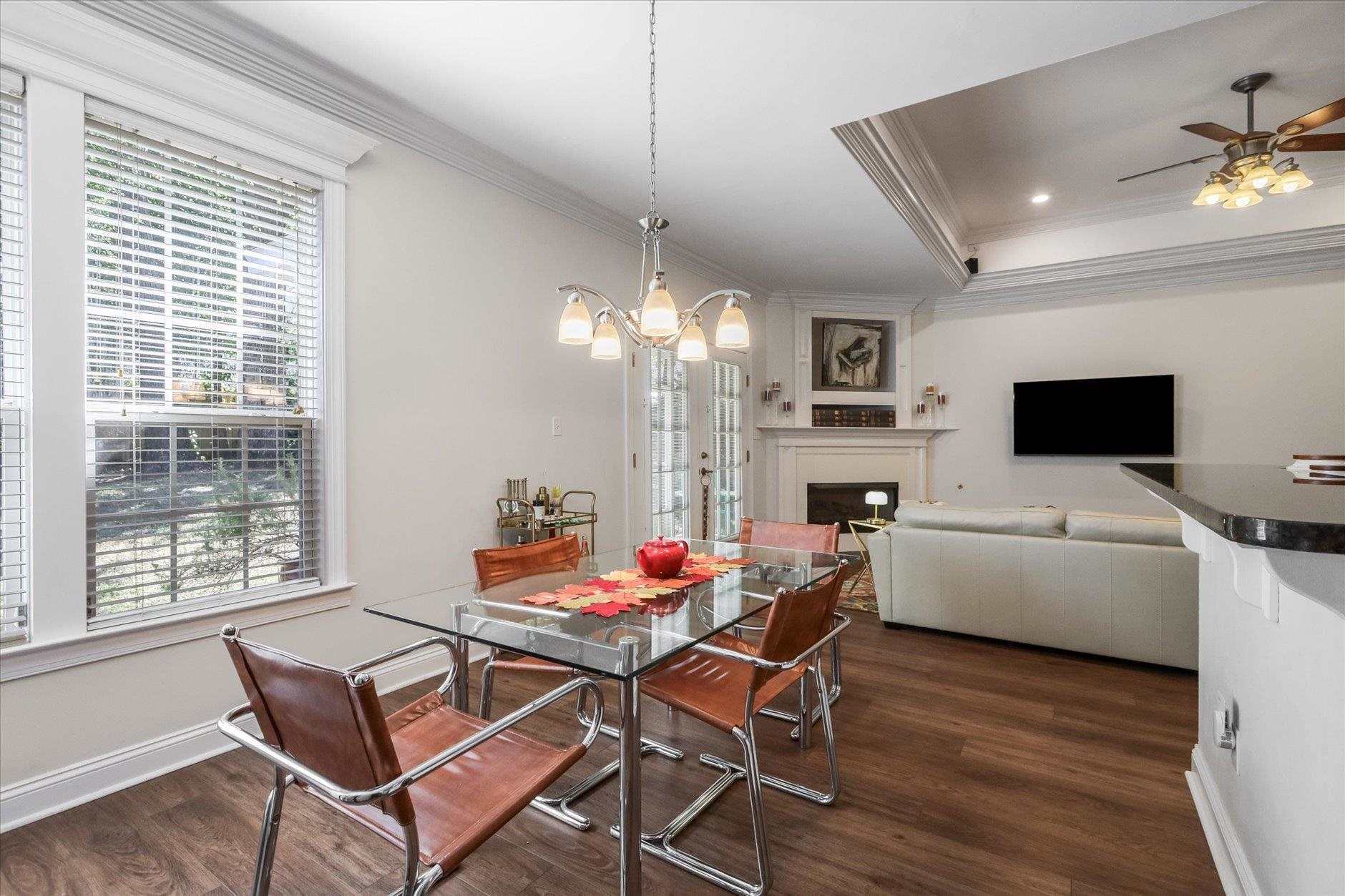 1221 Richview Road