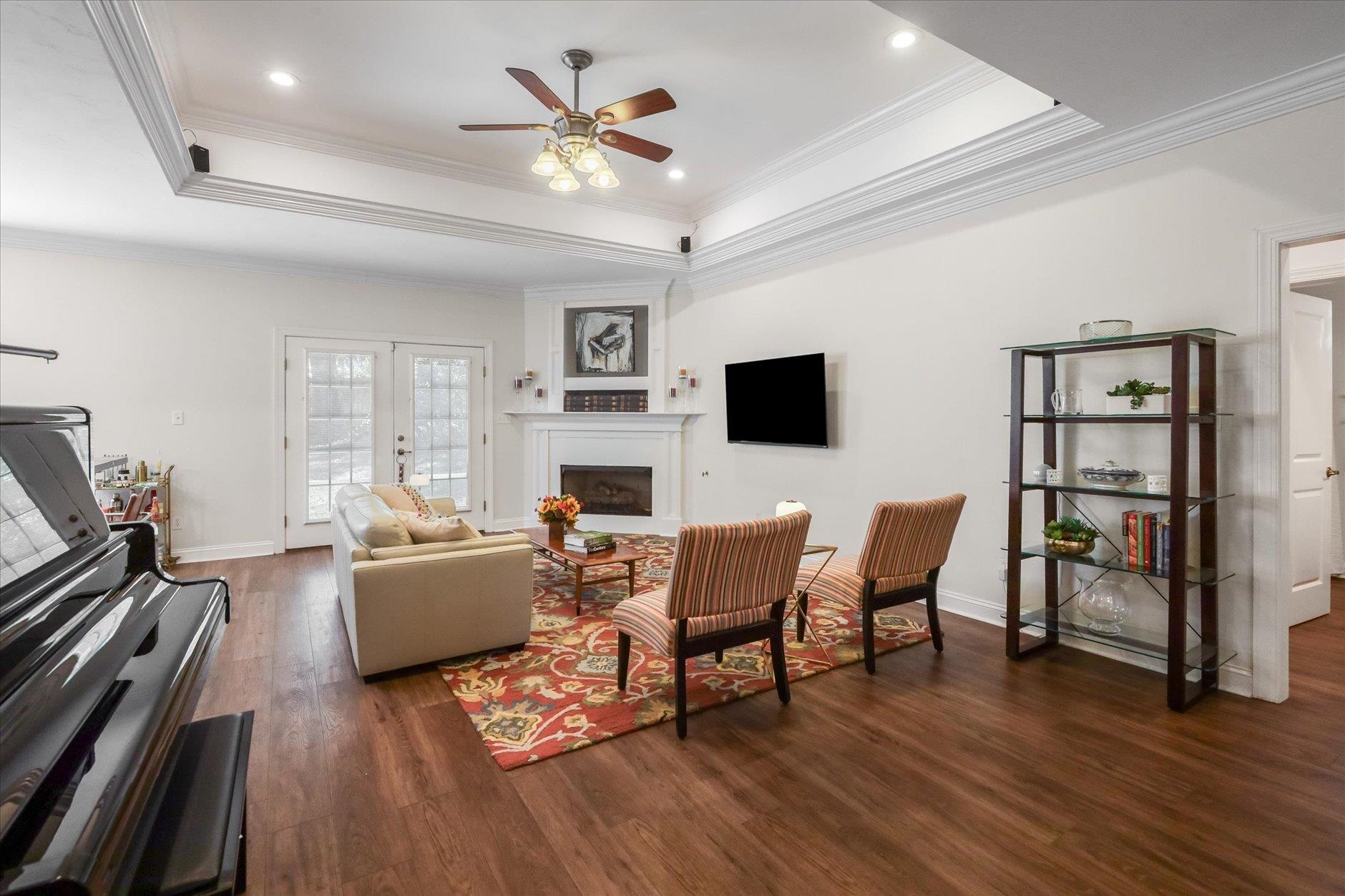 1221 Richview Road