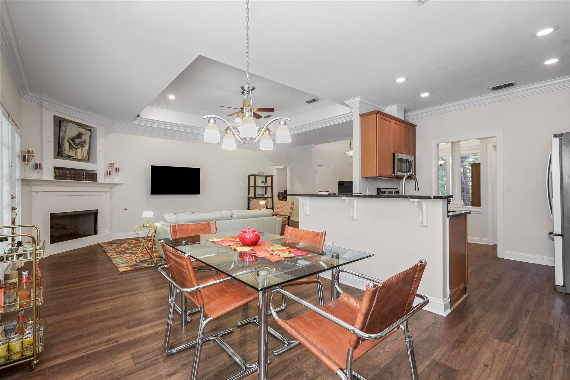 1221 Richview Road