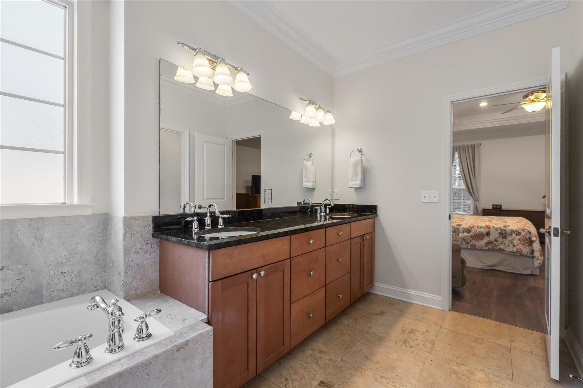 1221 Richview Road