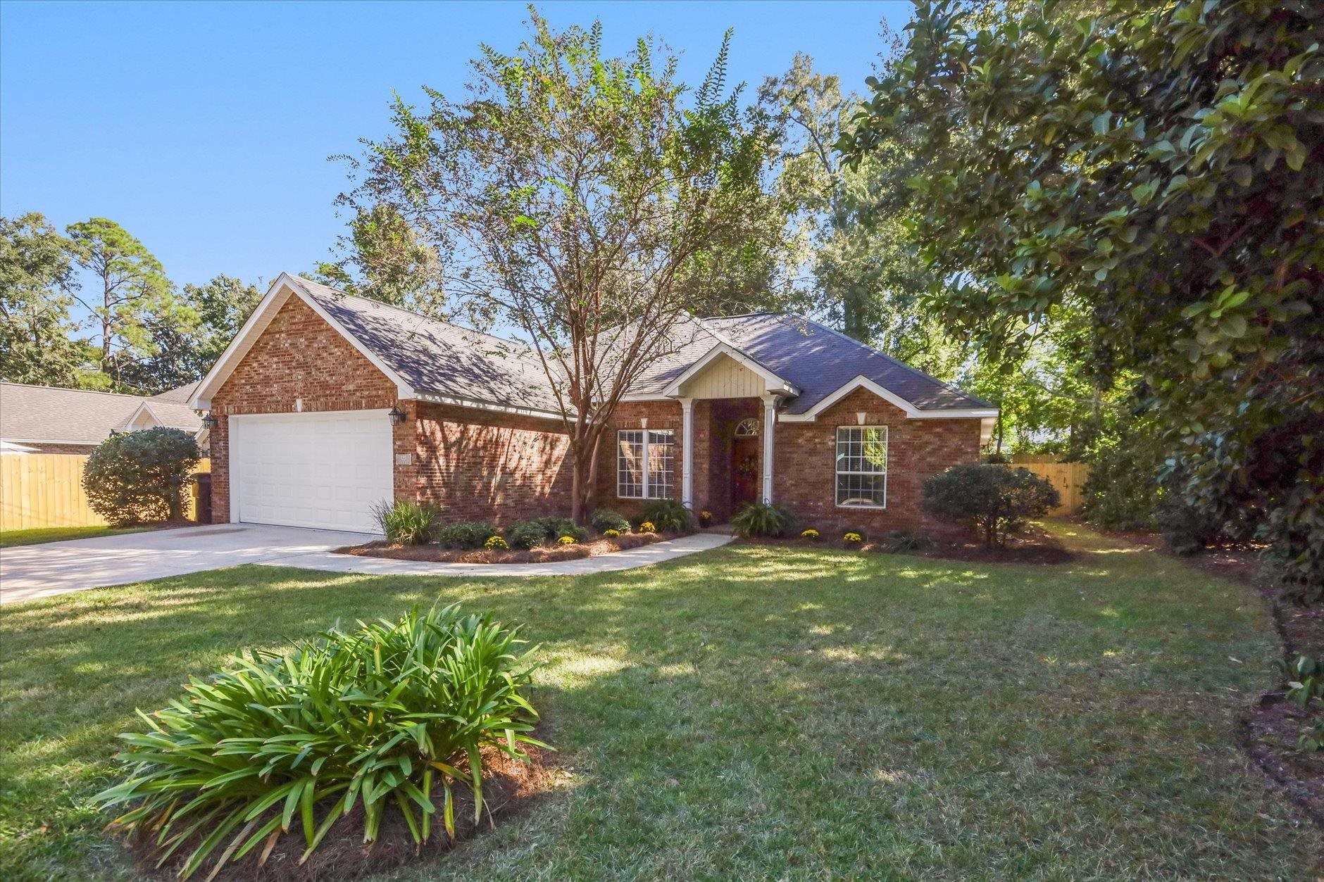 1221 Richview Road