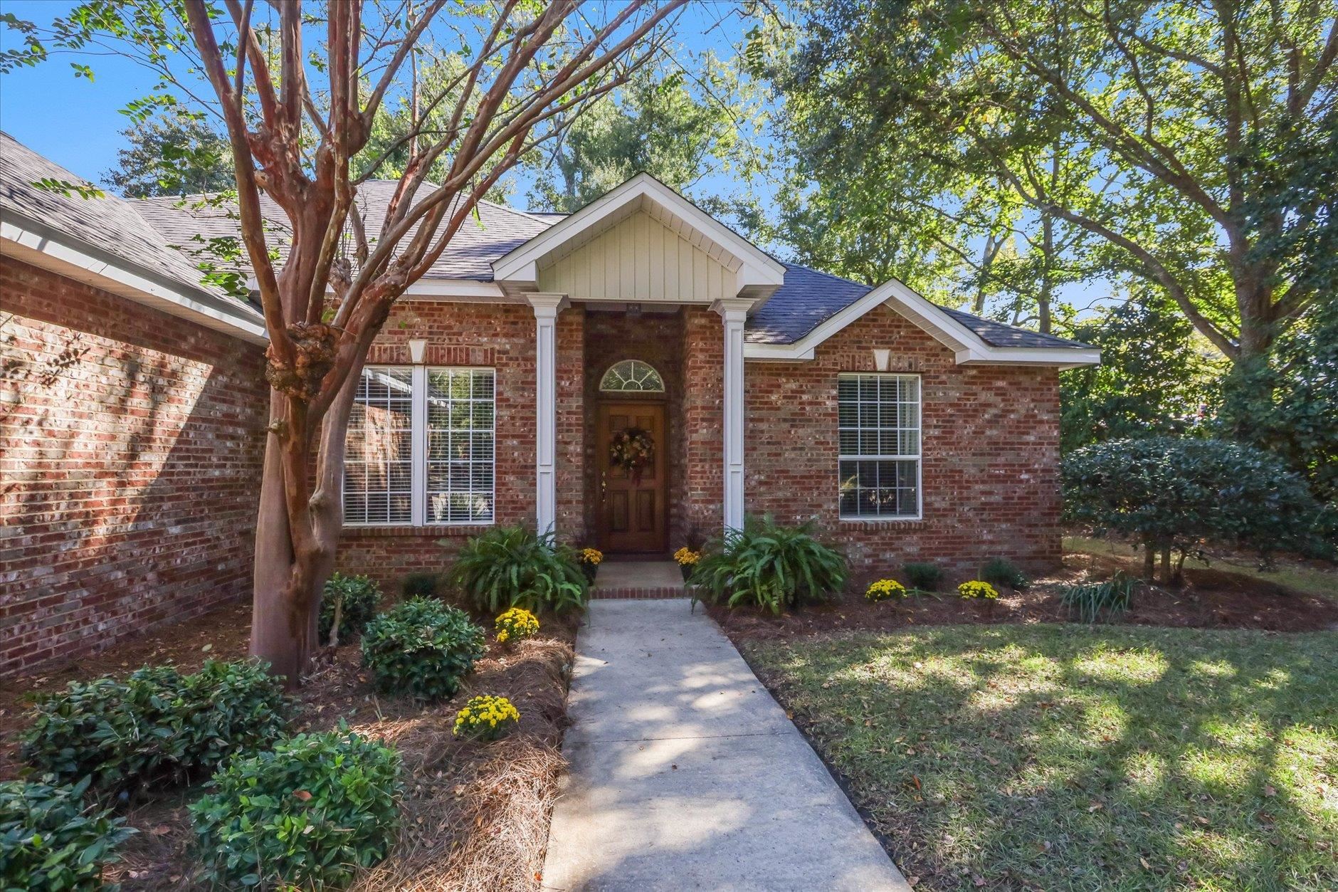 1221 Richview Road
