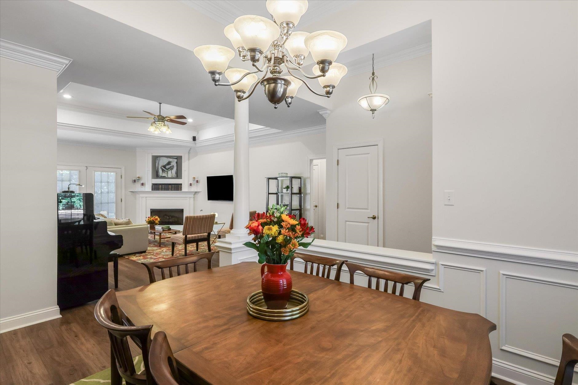 1221 Richview Road