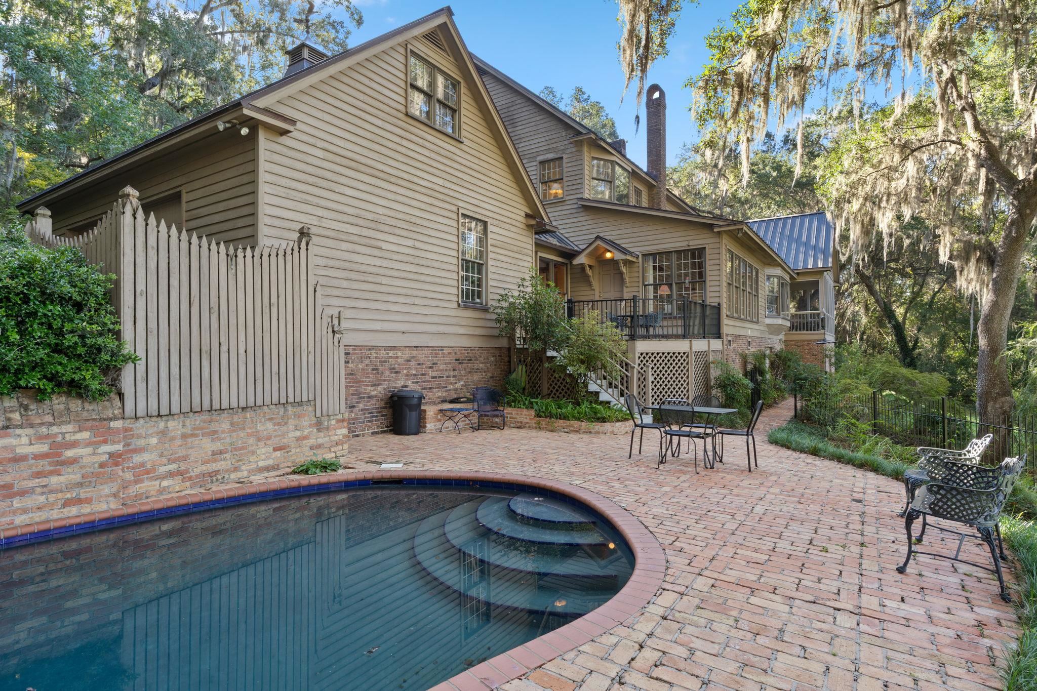 5950 Miller Landing Cove
