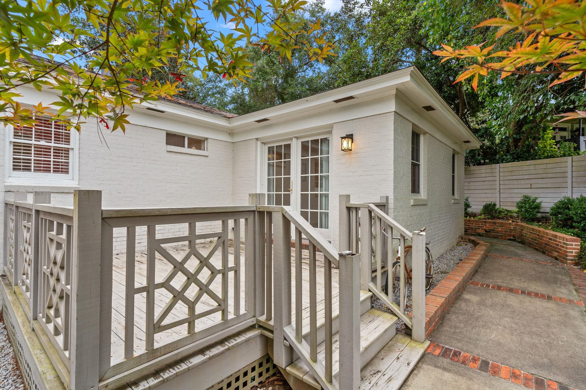 1413 N Randolph Circle