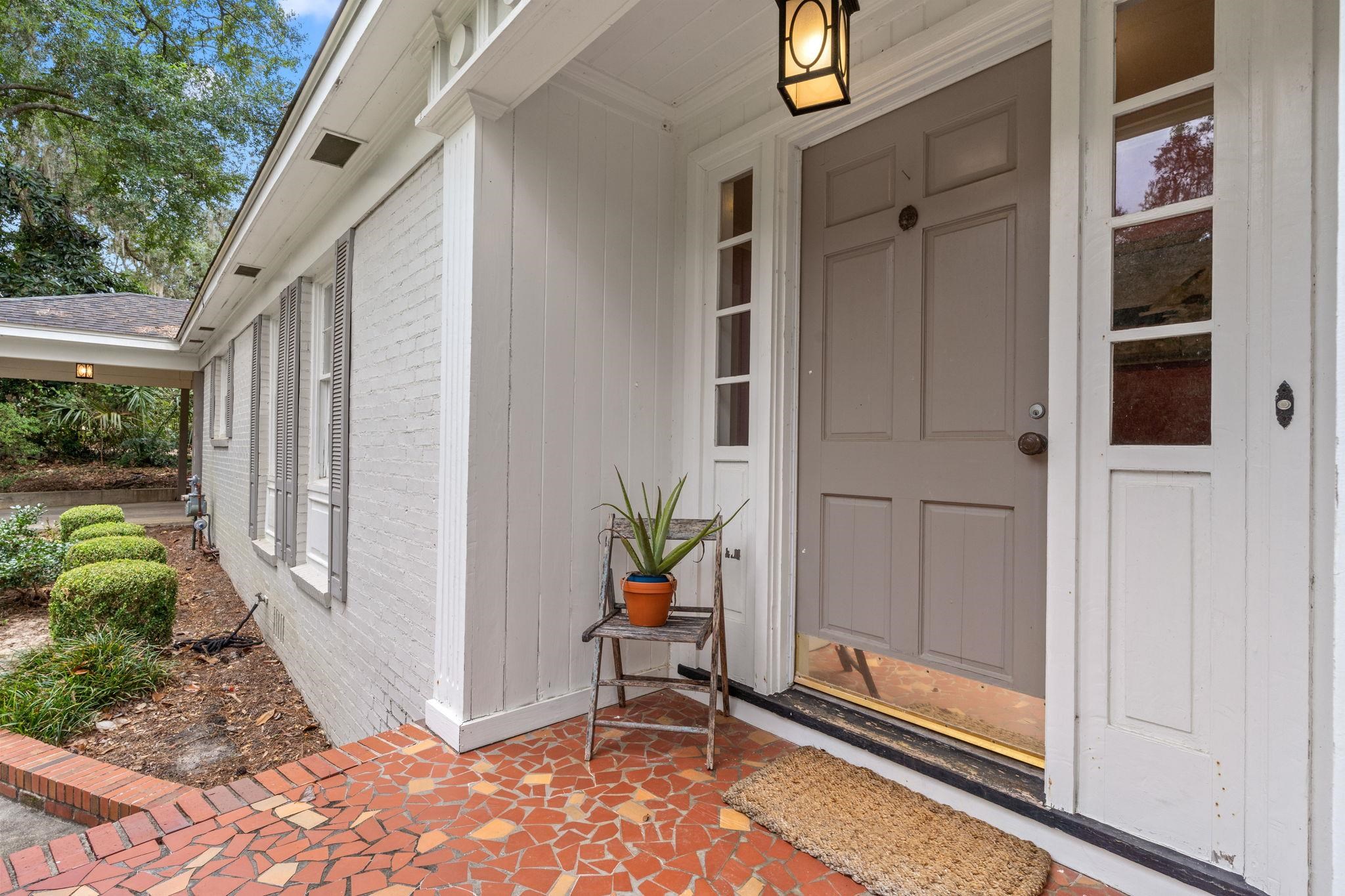 1413 N Randolph Circle