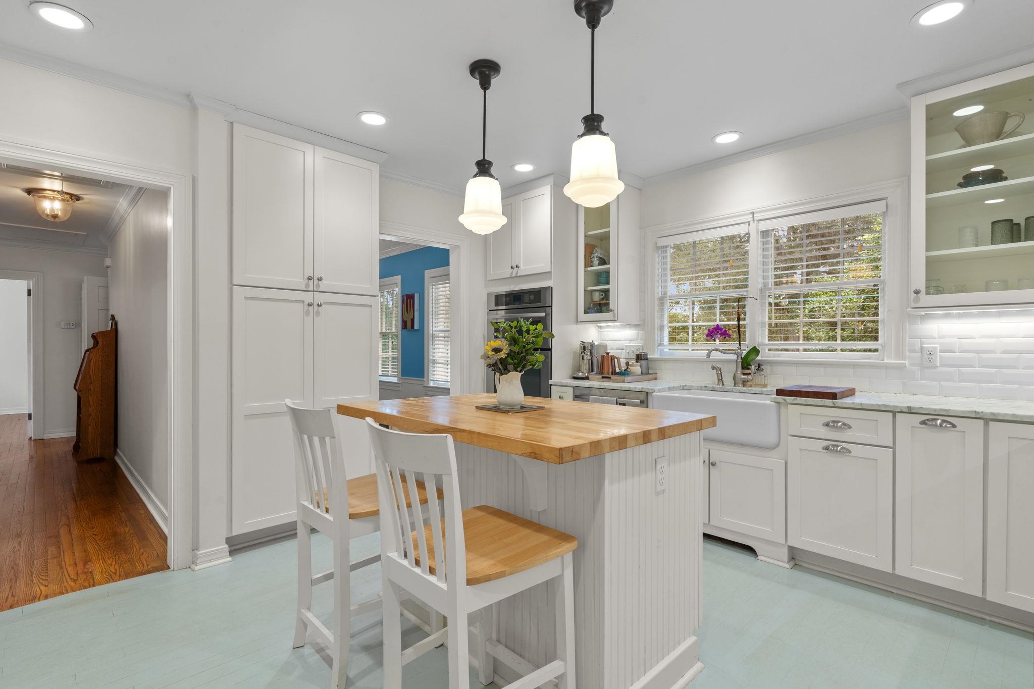 1413 N Randolph Circle