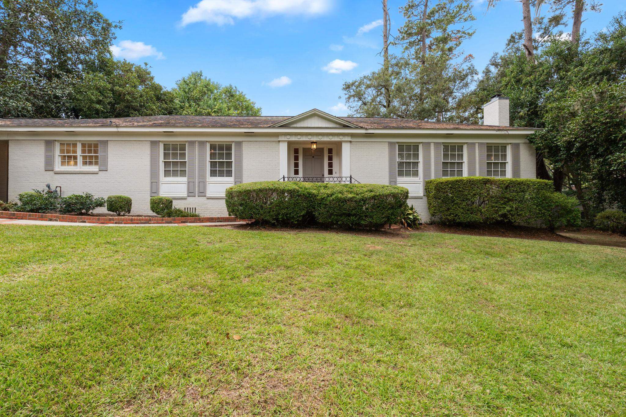 1413 N Randolph Circle