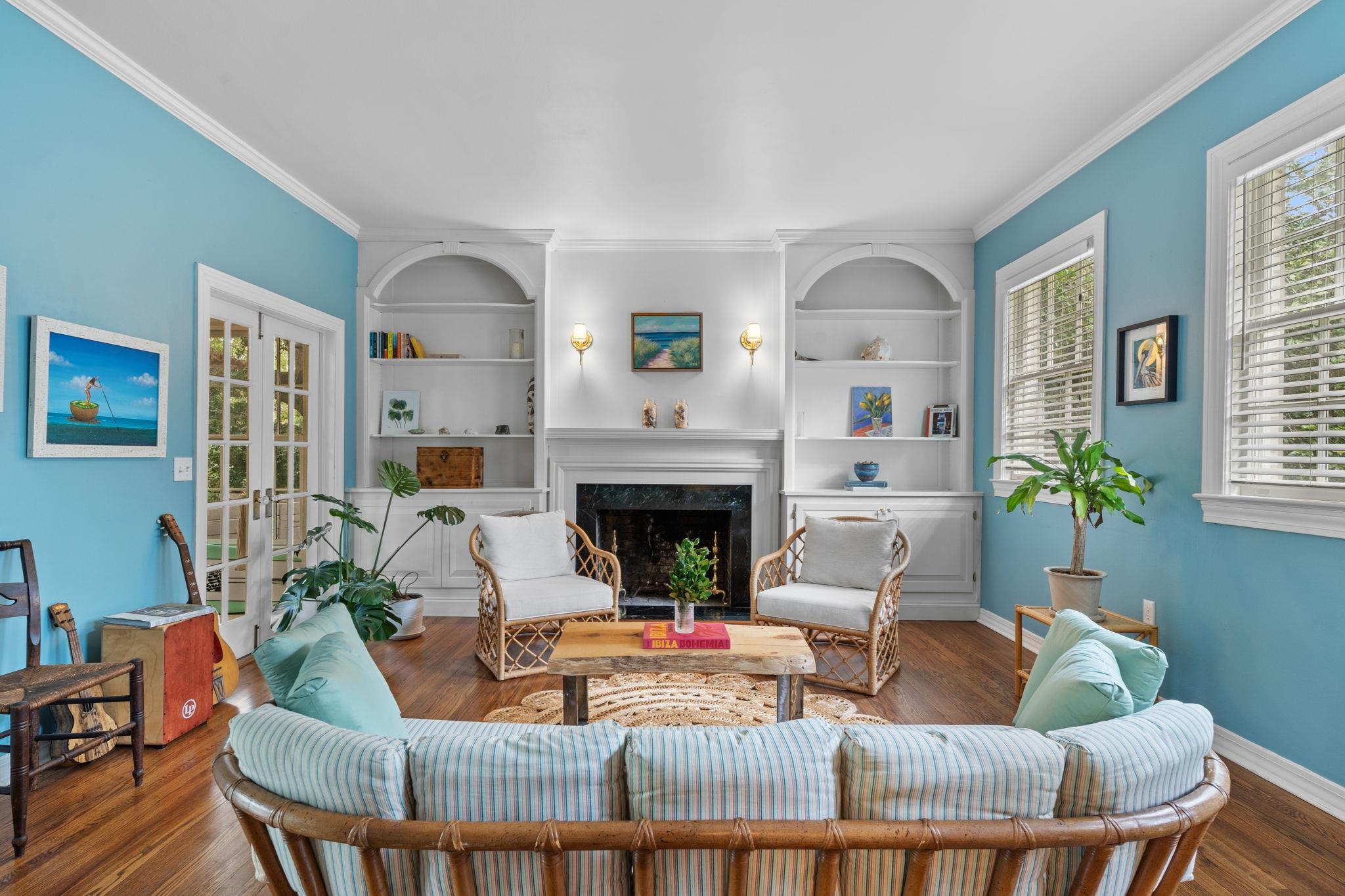 1413 N Randolph Circle