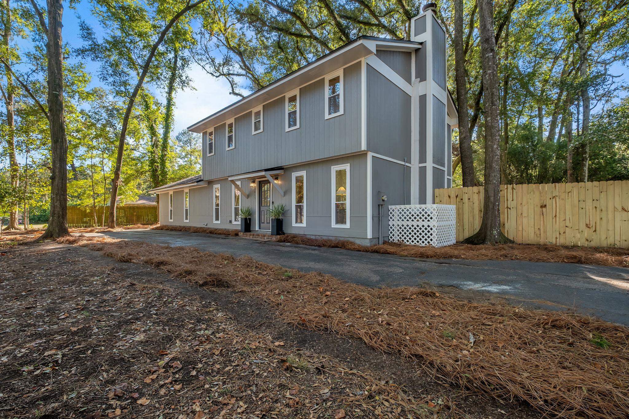 3013 Giles Place