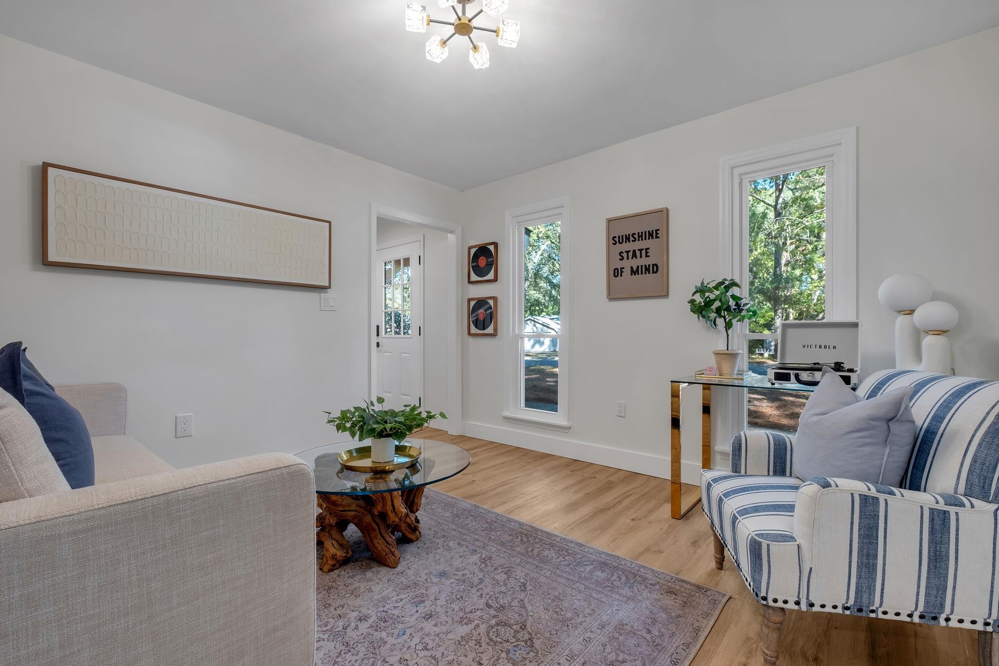 3013 Giles Place