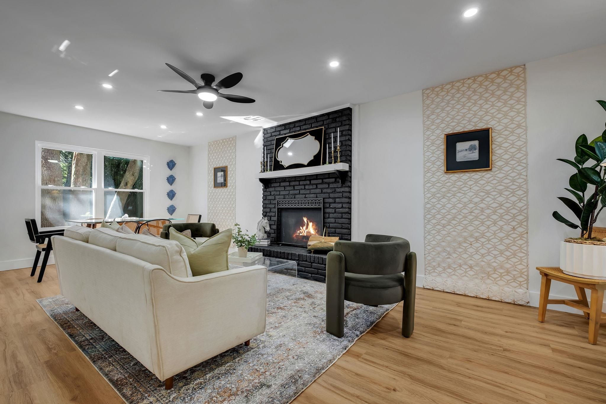 3013 Giles Place