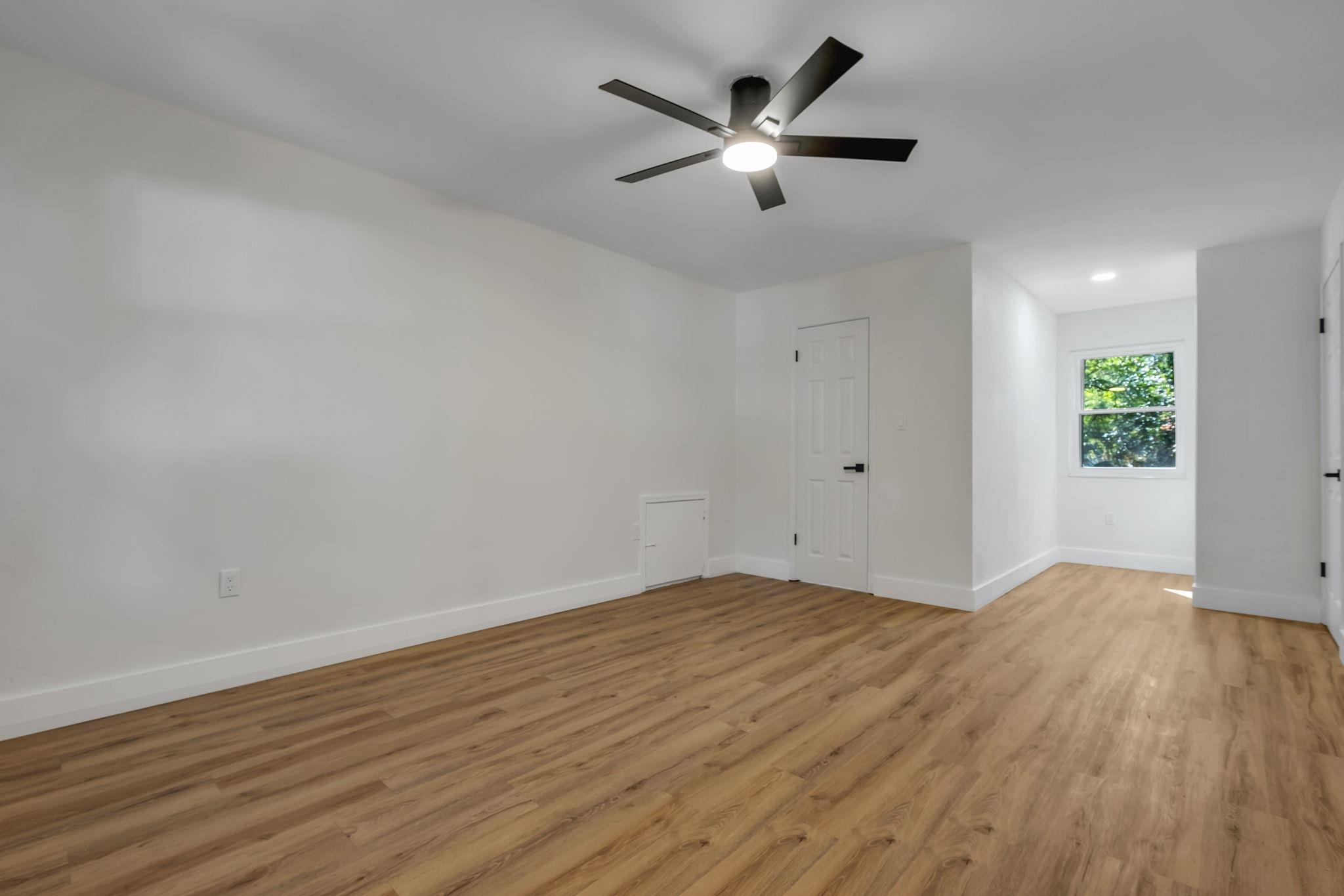3013 Giles Place