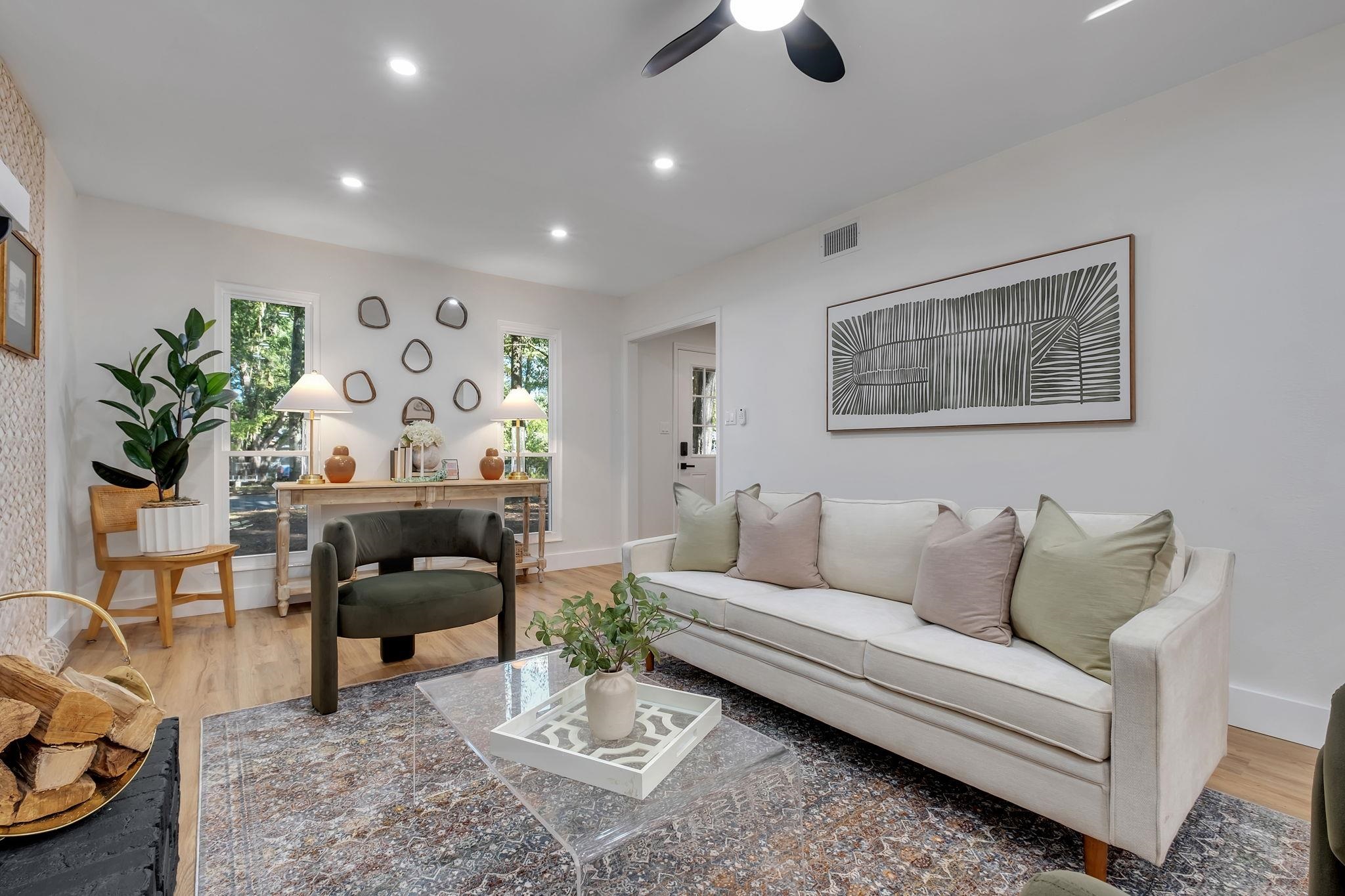 3013 Giles Place