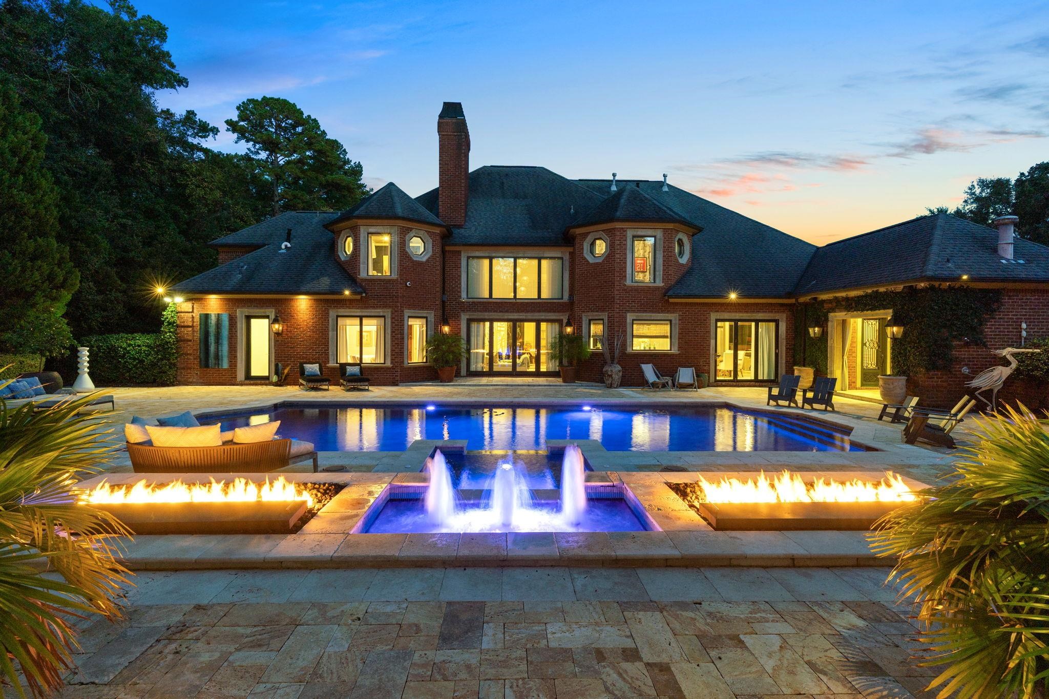 3891 Windbrook Court