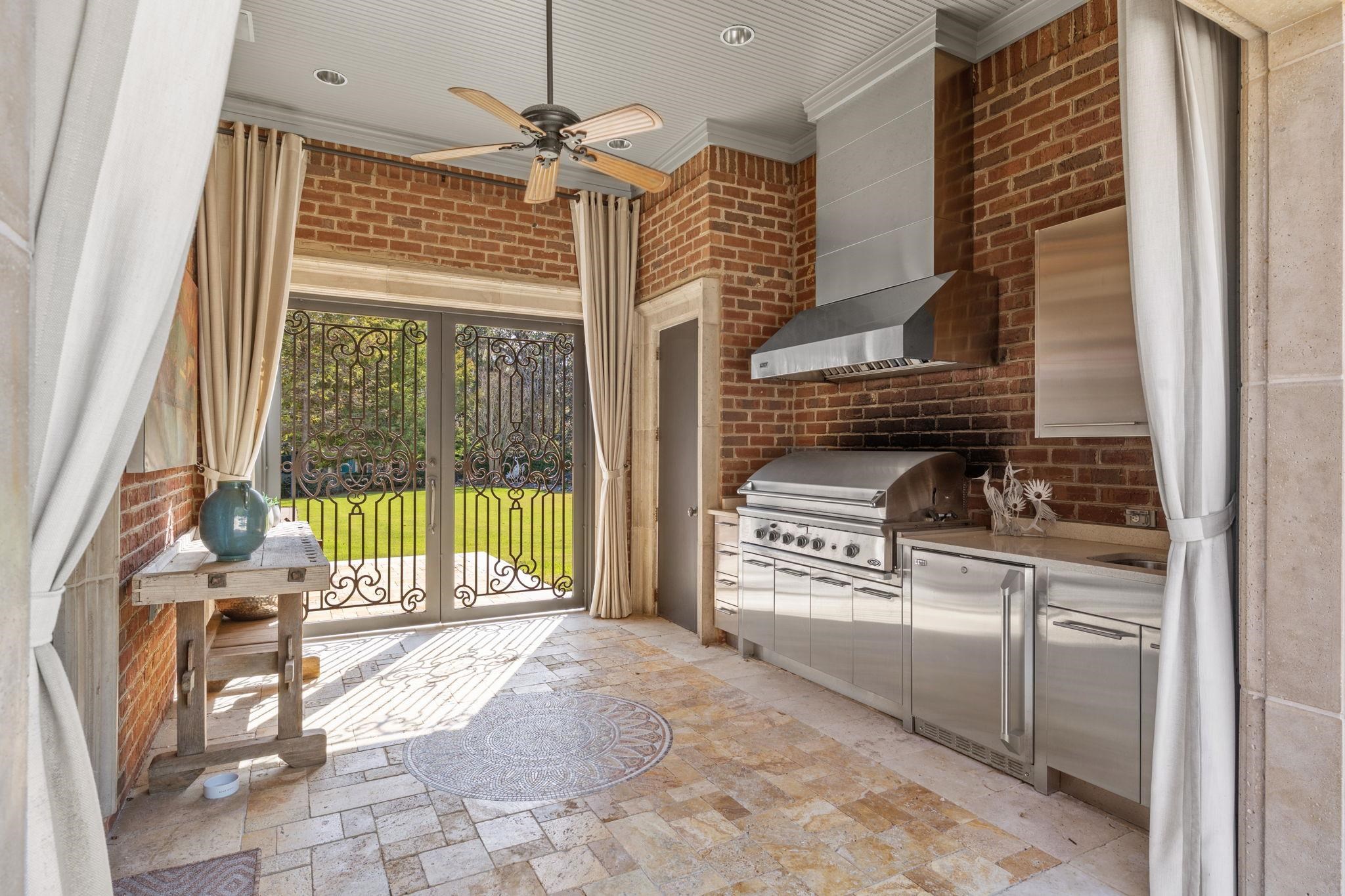 3891 Windbrook Court