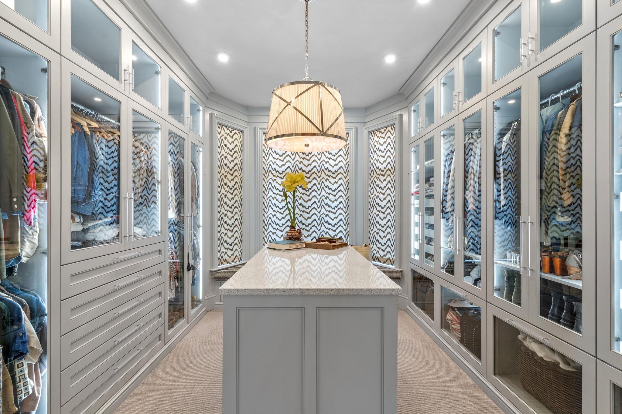 3891 Windbrook Court