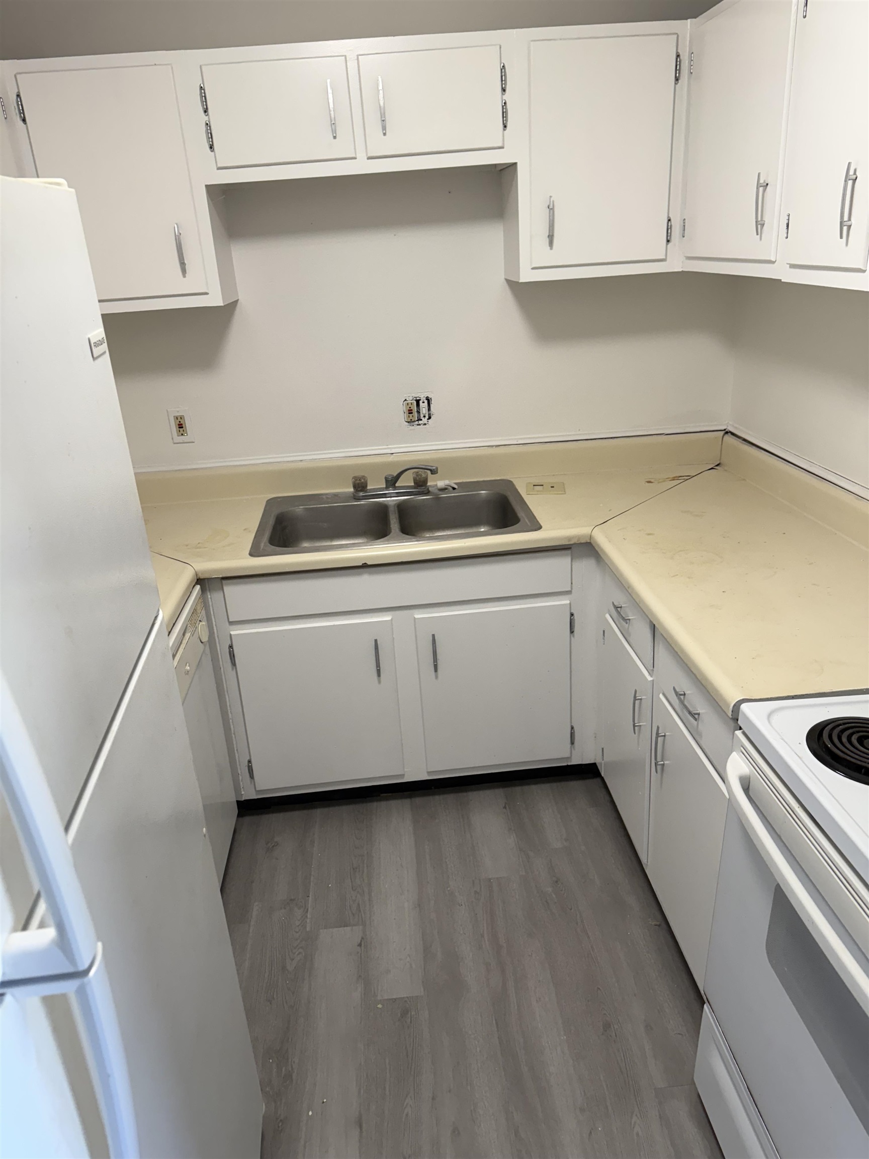 2325 W Pensacola Street Unit: 109