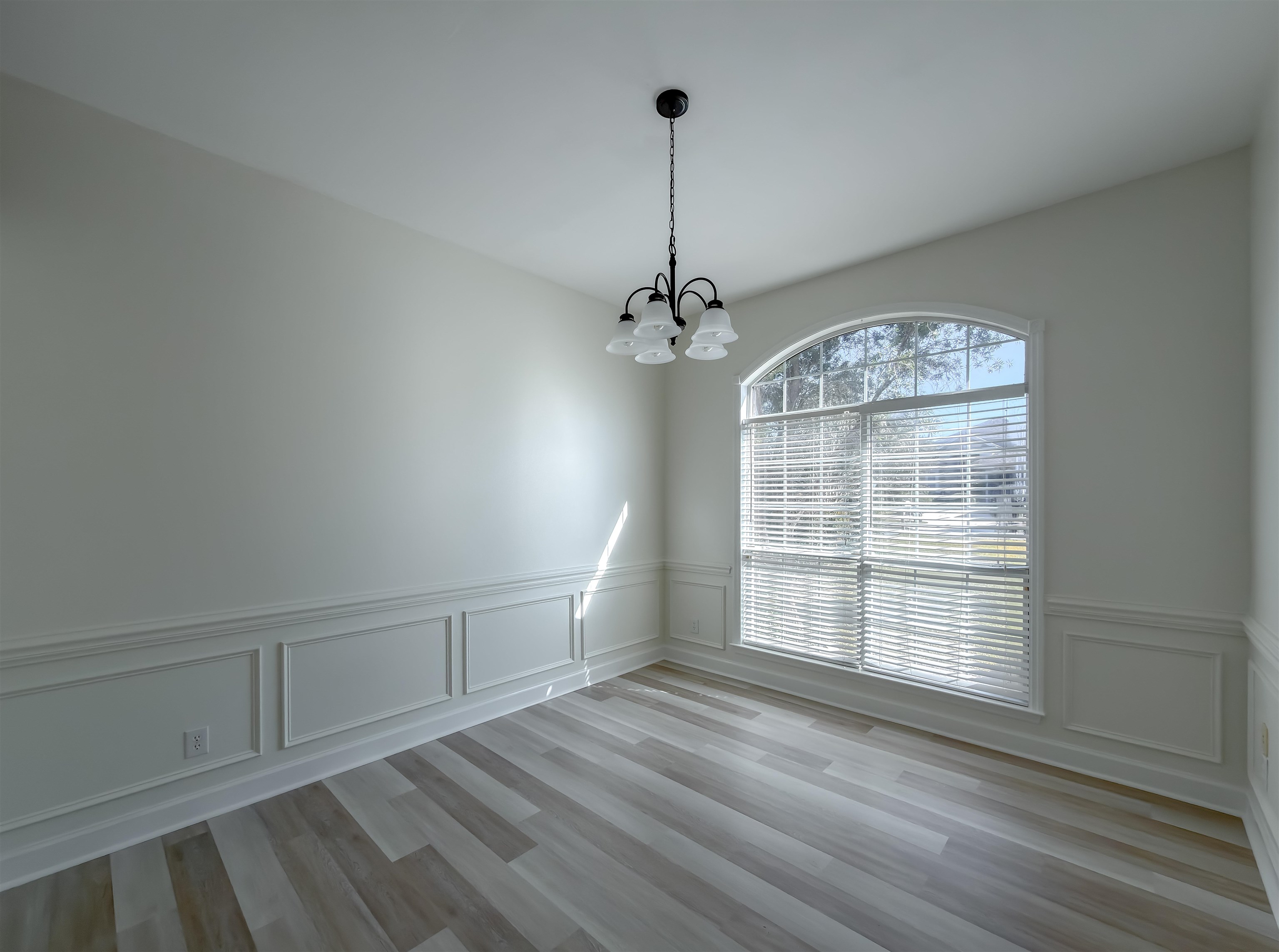 1562 Sweet Plum Circle