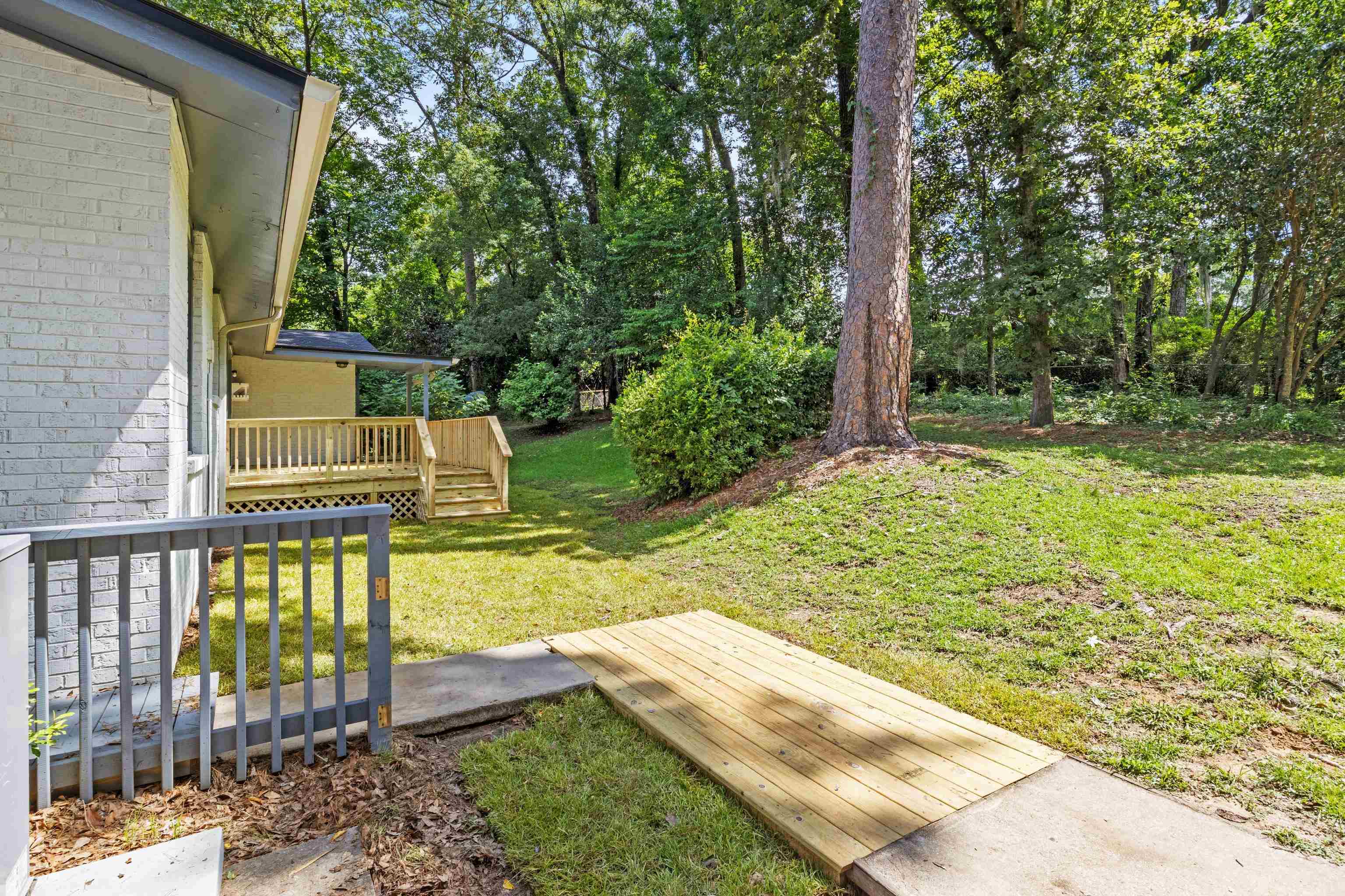 2521 Harriman Circle