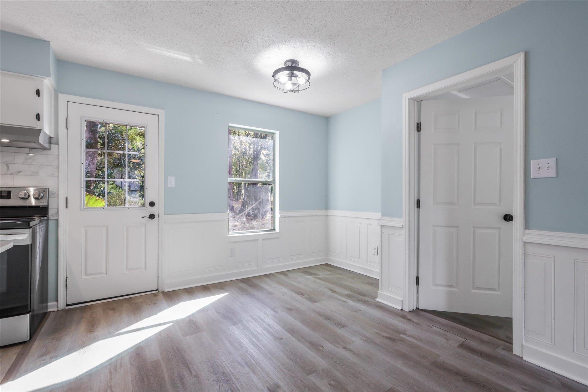 9425 Hackberry Lane
