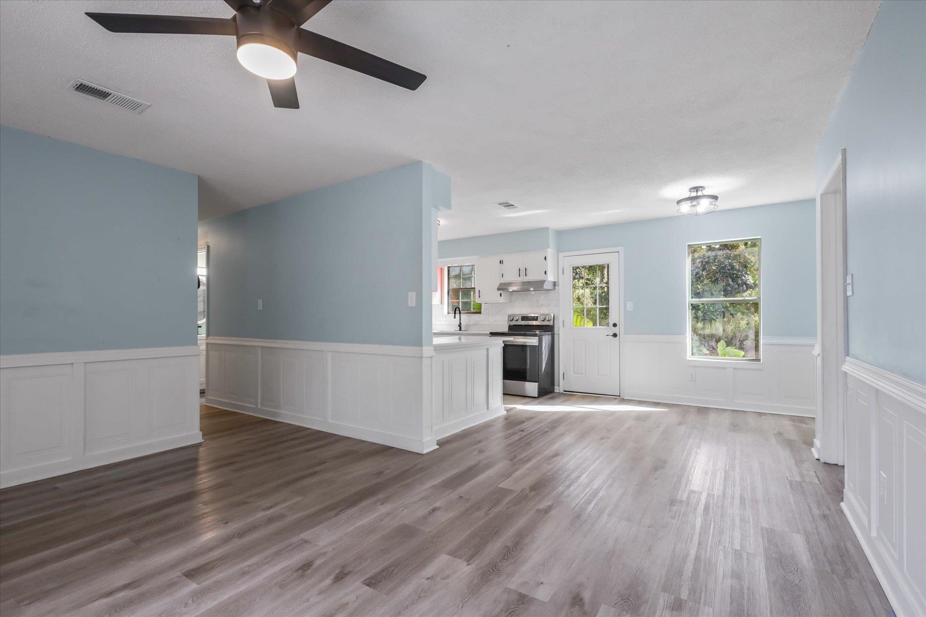 9425 Hackberry Lane