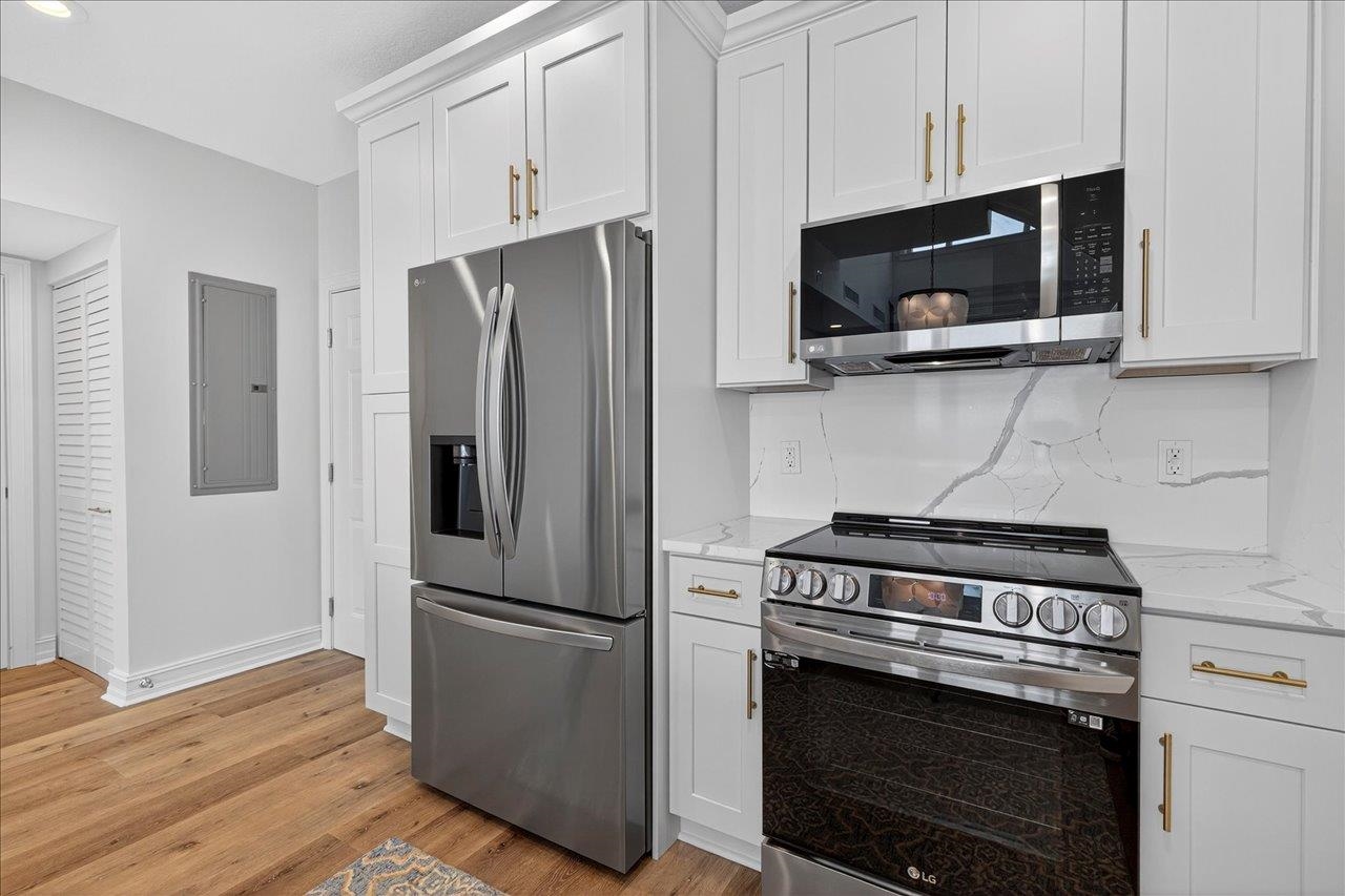 300 S Duval #2209 Street Unit: 2209