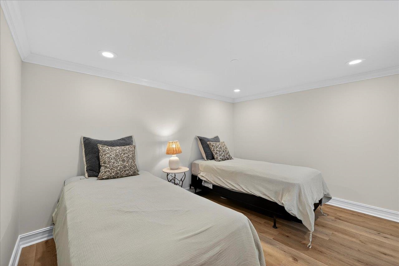 300 S Duval #2209 Street Unit: 2209