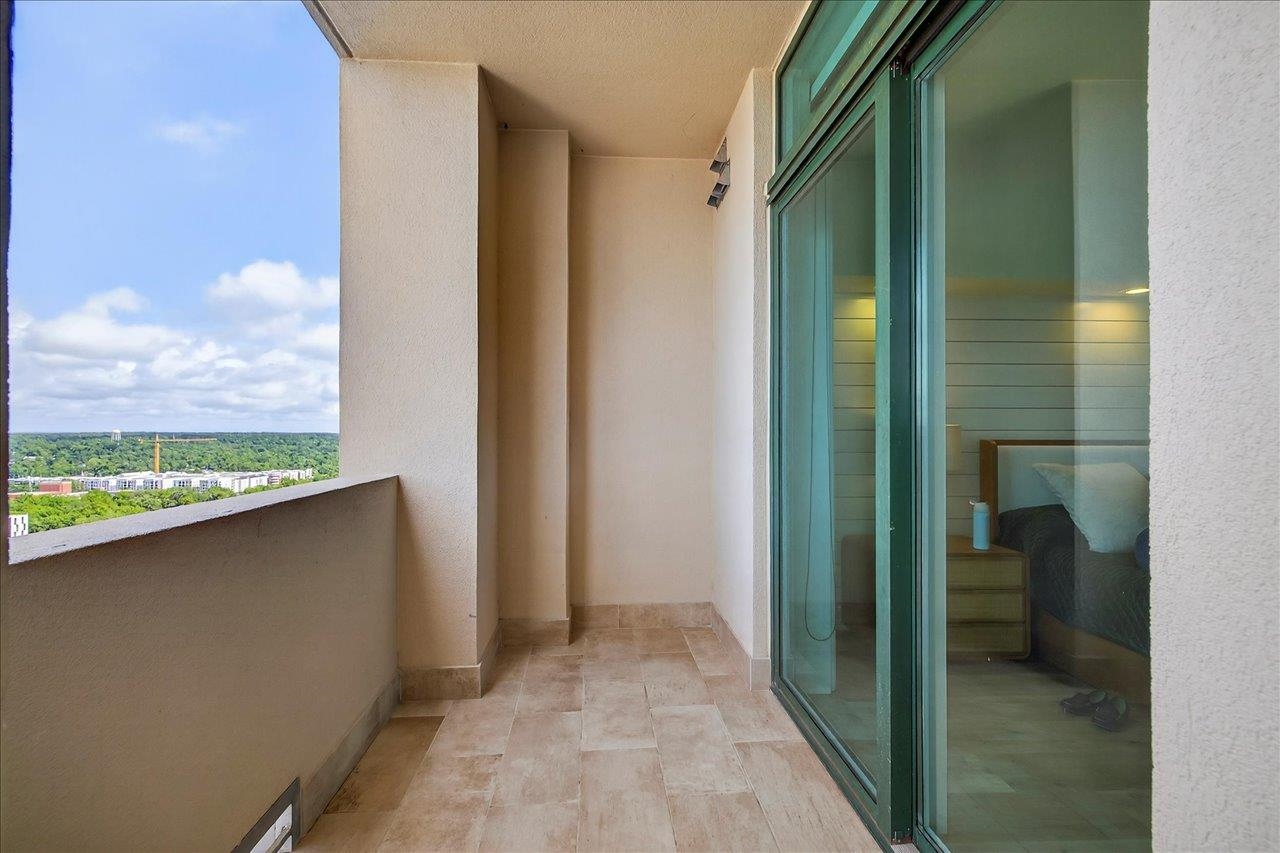 300 S Duval #2209 Street Unit: 2209