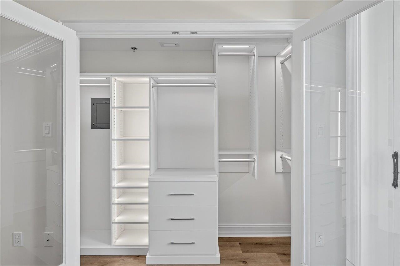 300 S Duval #2209 Street Unit: 2209