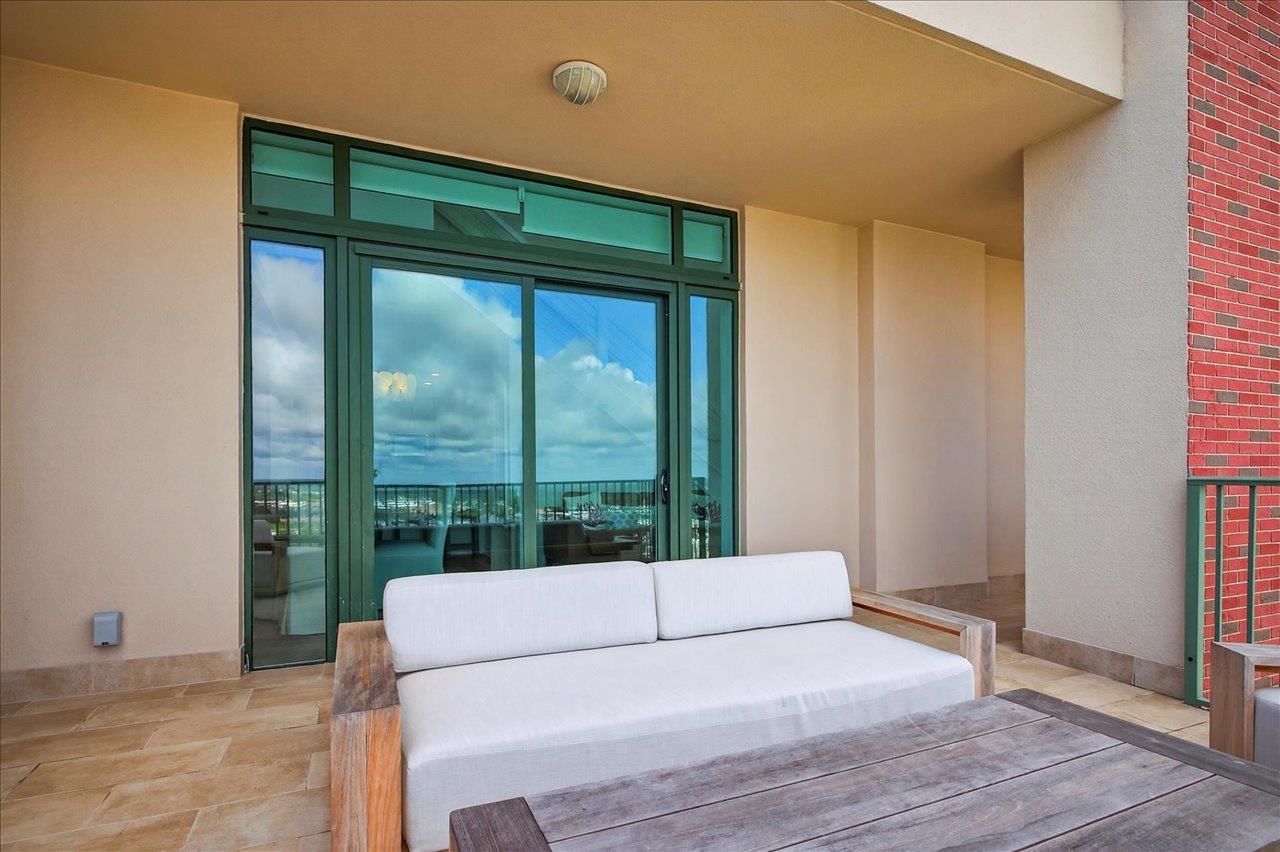 300 S Duval #2209 Street Unit: 2209