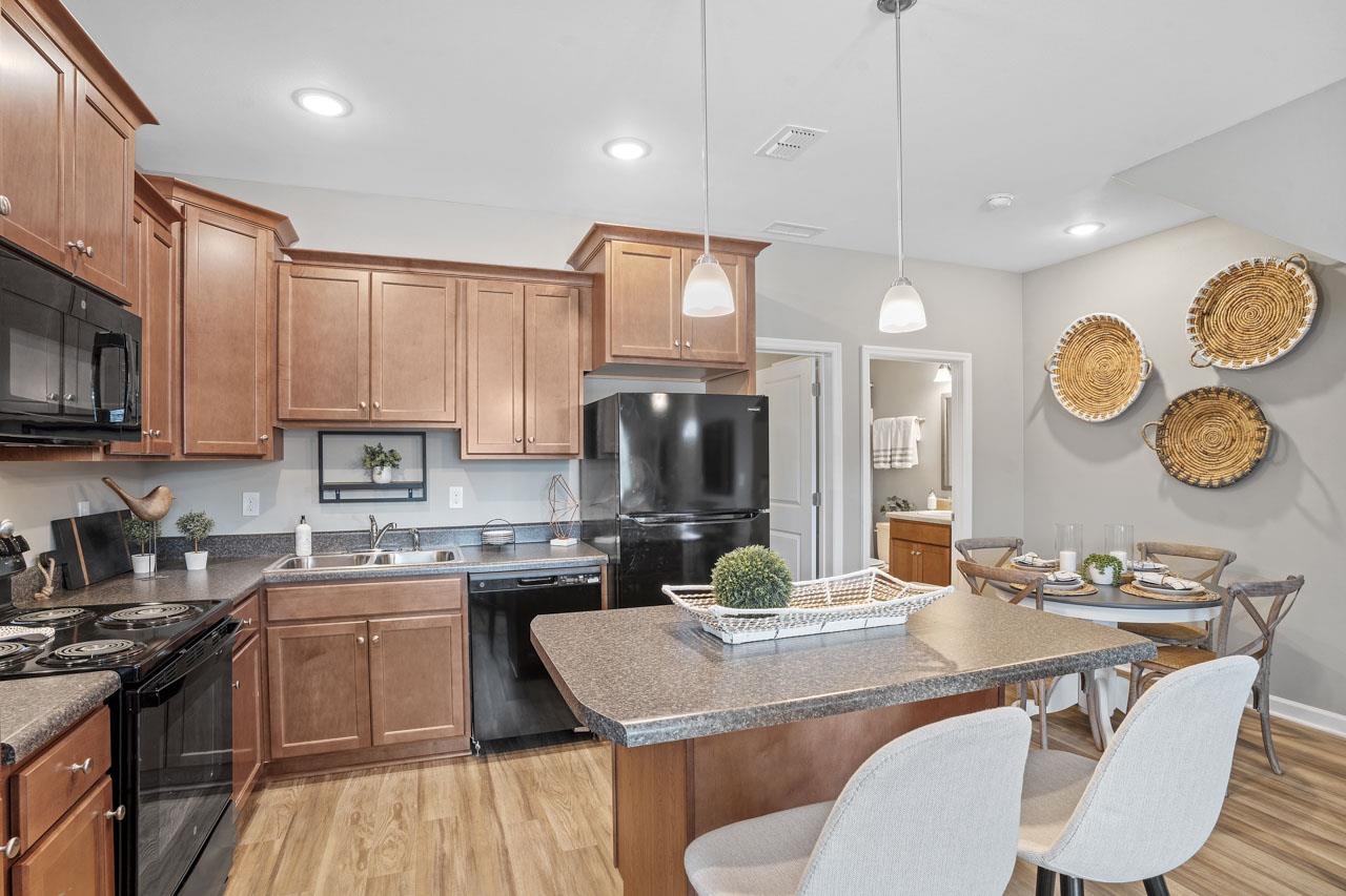 2017 Tyson Green Avenue Unit: 202