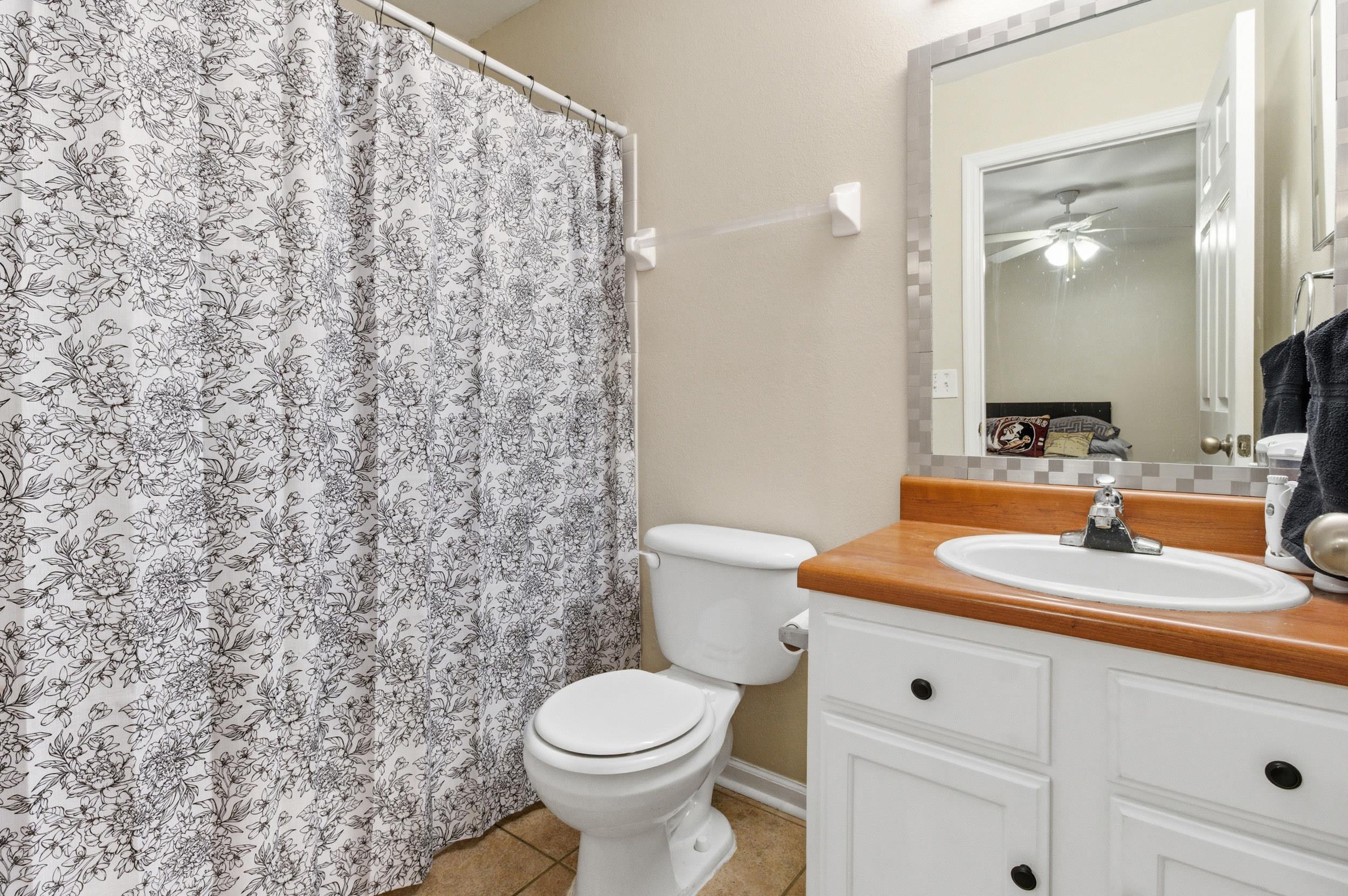 741 White Drive Unit: 32